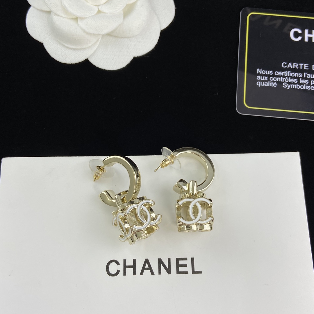 [TOP] CHANEL Necklace Bracelet Earrings Set