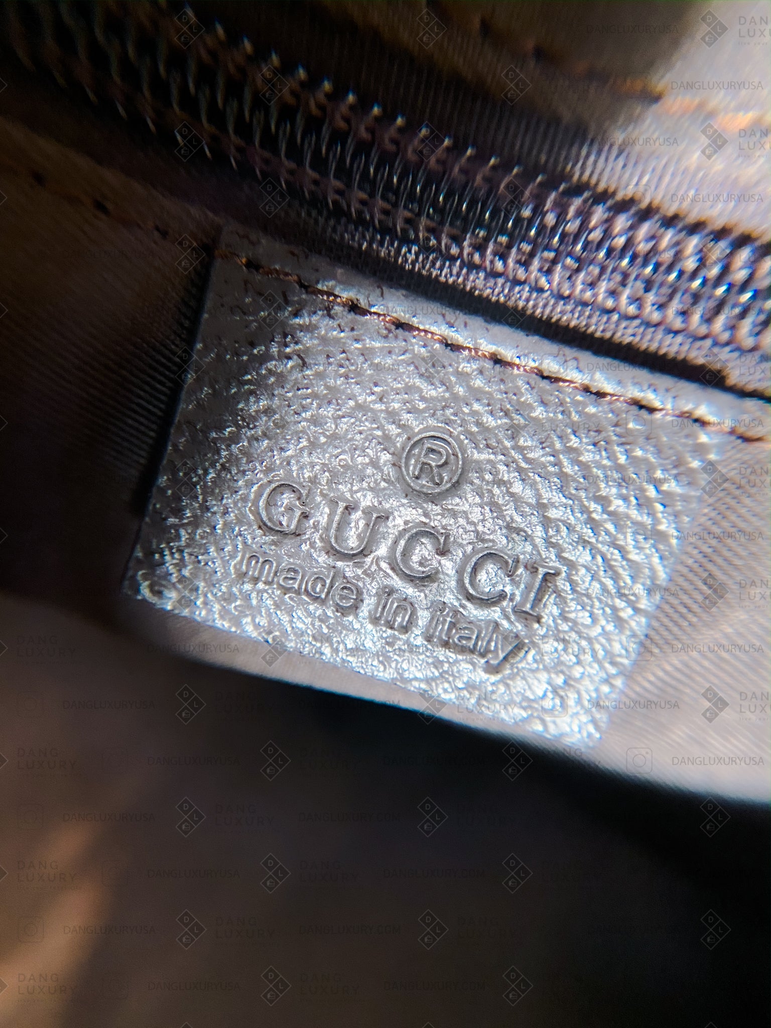 [TOP] GUCCI Supreme Messenger Shoulder Bag