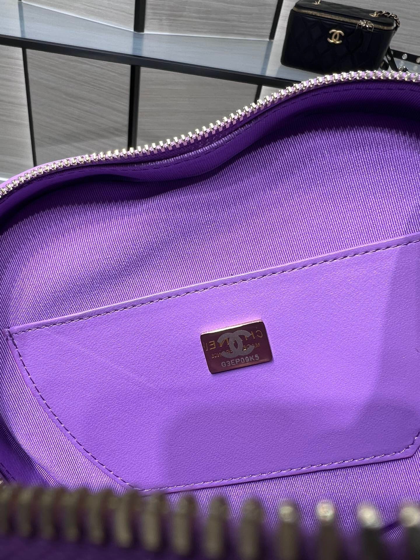 [TOP] CHANEL Heart Bag Large 16.5x18x6.5cm - Purple & GHW