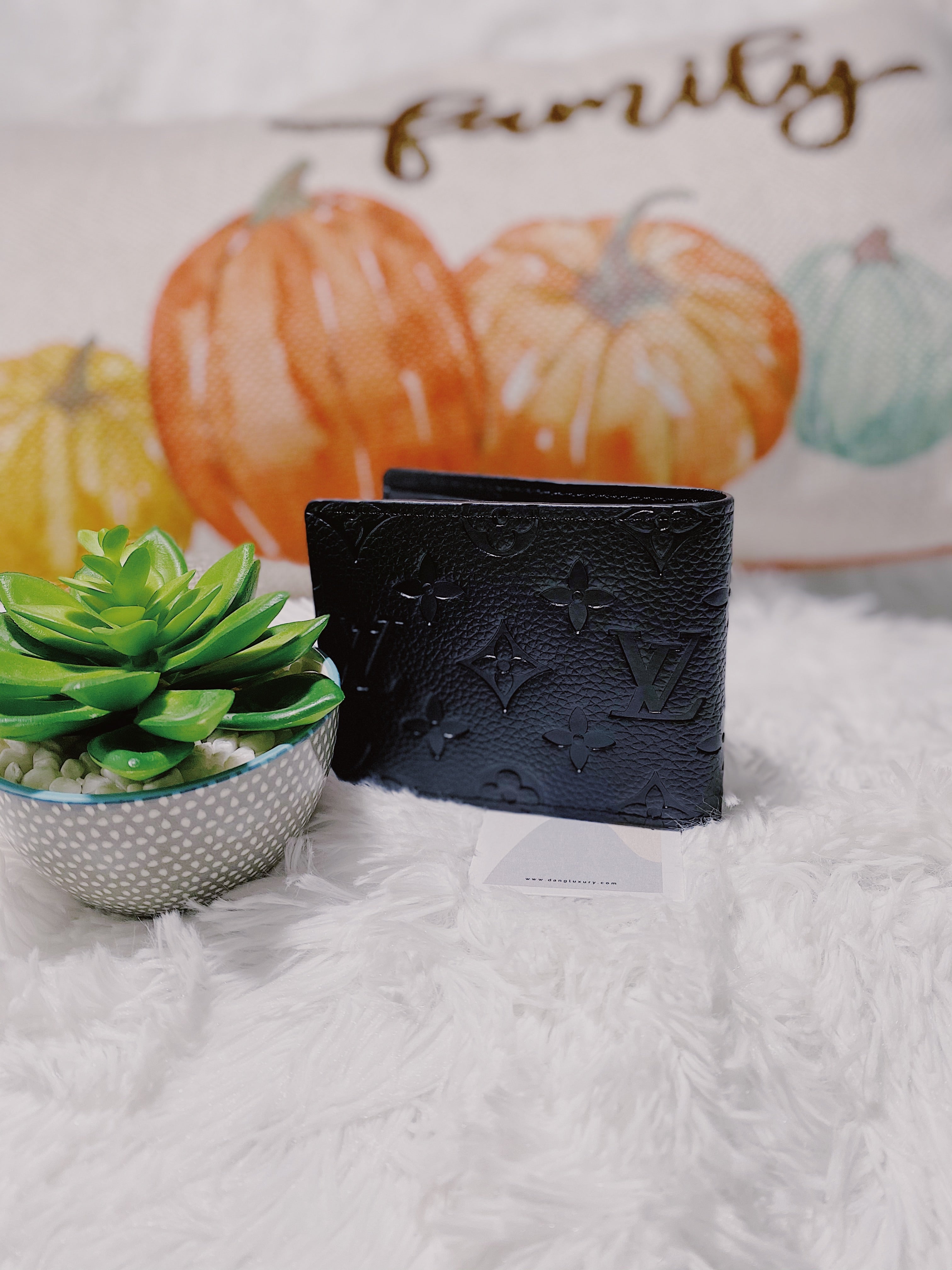 [TOP] Louis Vuitton LV LV Monogram Street Style Leather Folding Wallet Logo