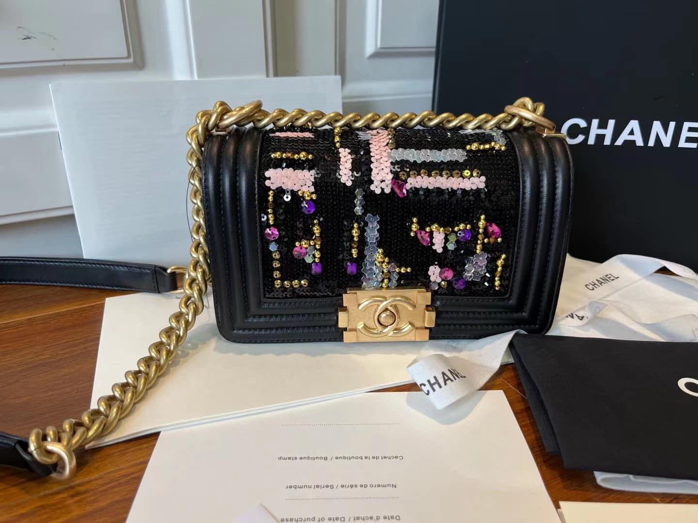 [TOP] CHANEL Le Boy Bag Sequin and Stones Small 20cm - Black & GHW