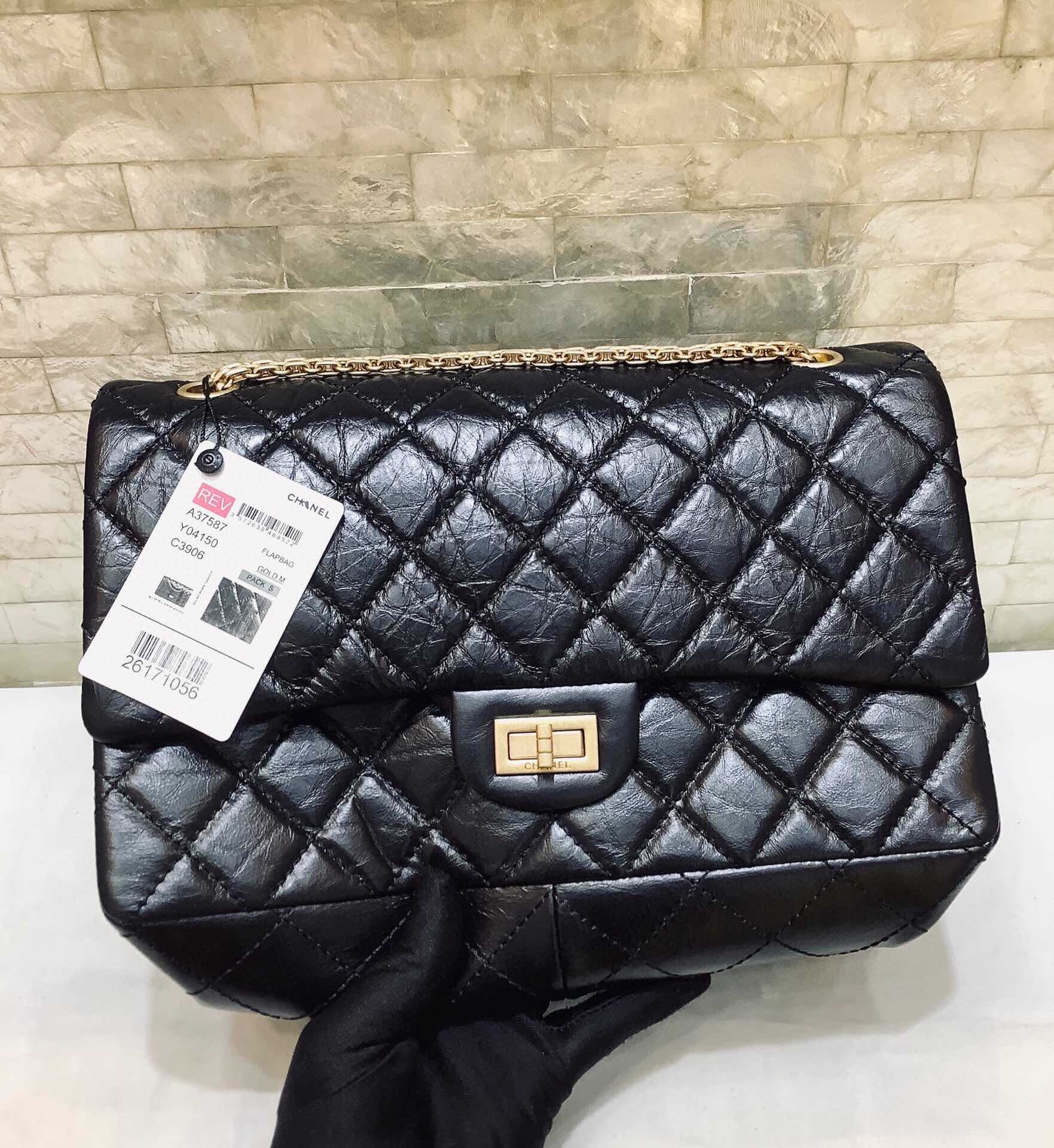 [TOP] CHANEL 2.55 Reissue Flap Bag Medium 24cm - Black & GHW