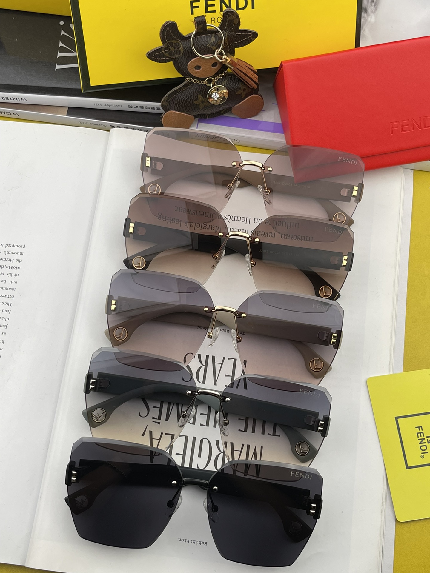 [TOP] FENDI Sunglasses - 5 Color