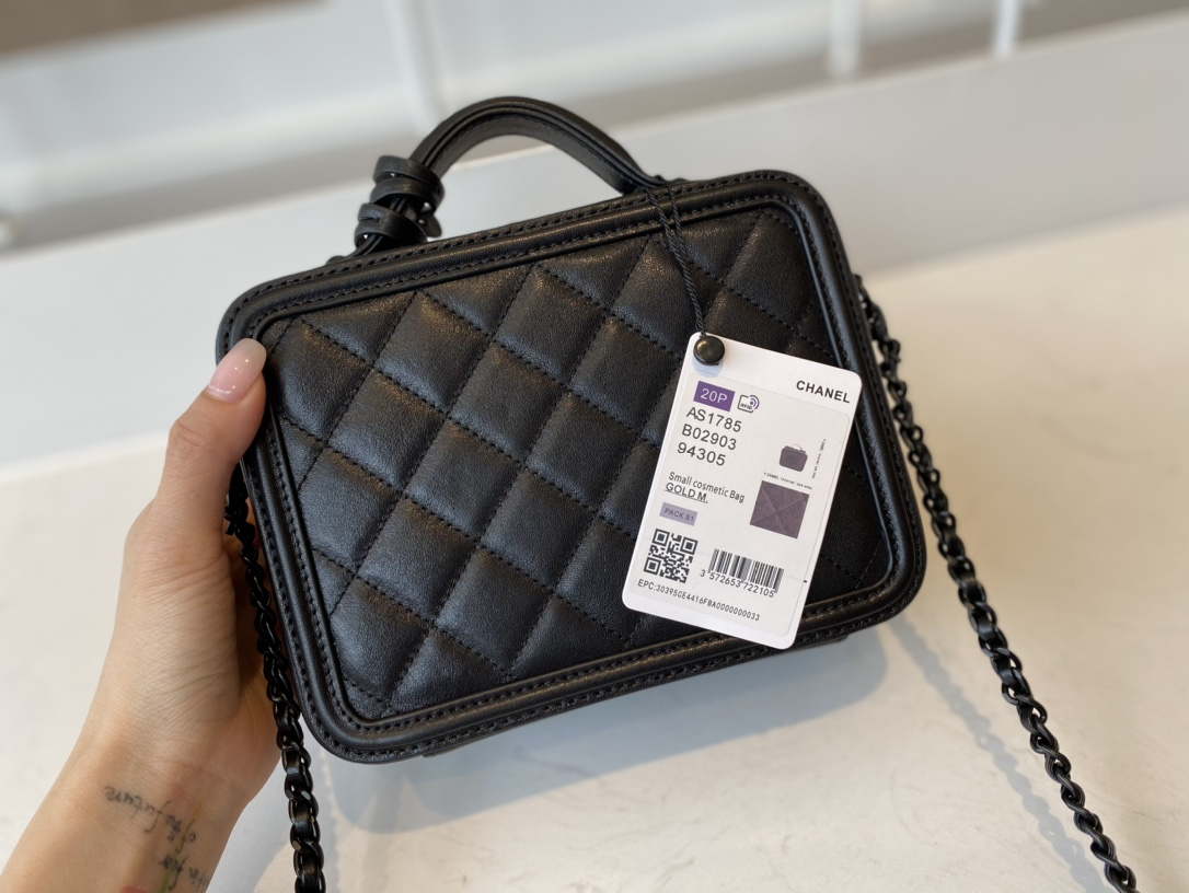 [TOP] CHANEL Vanity Case Small  - All Black