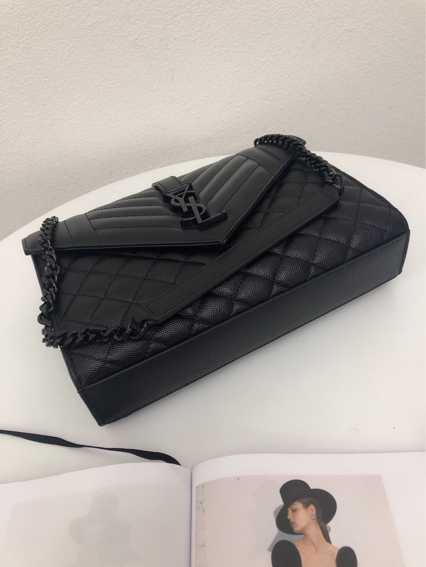 [TOP] Yves Saint Laurent YSL Envelop Shoulder Bag Medium 24×17.5×6cm - ALL BLACK