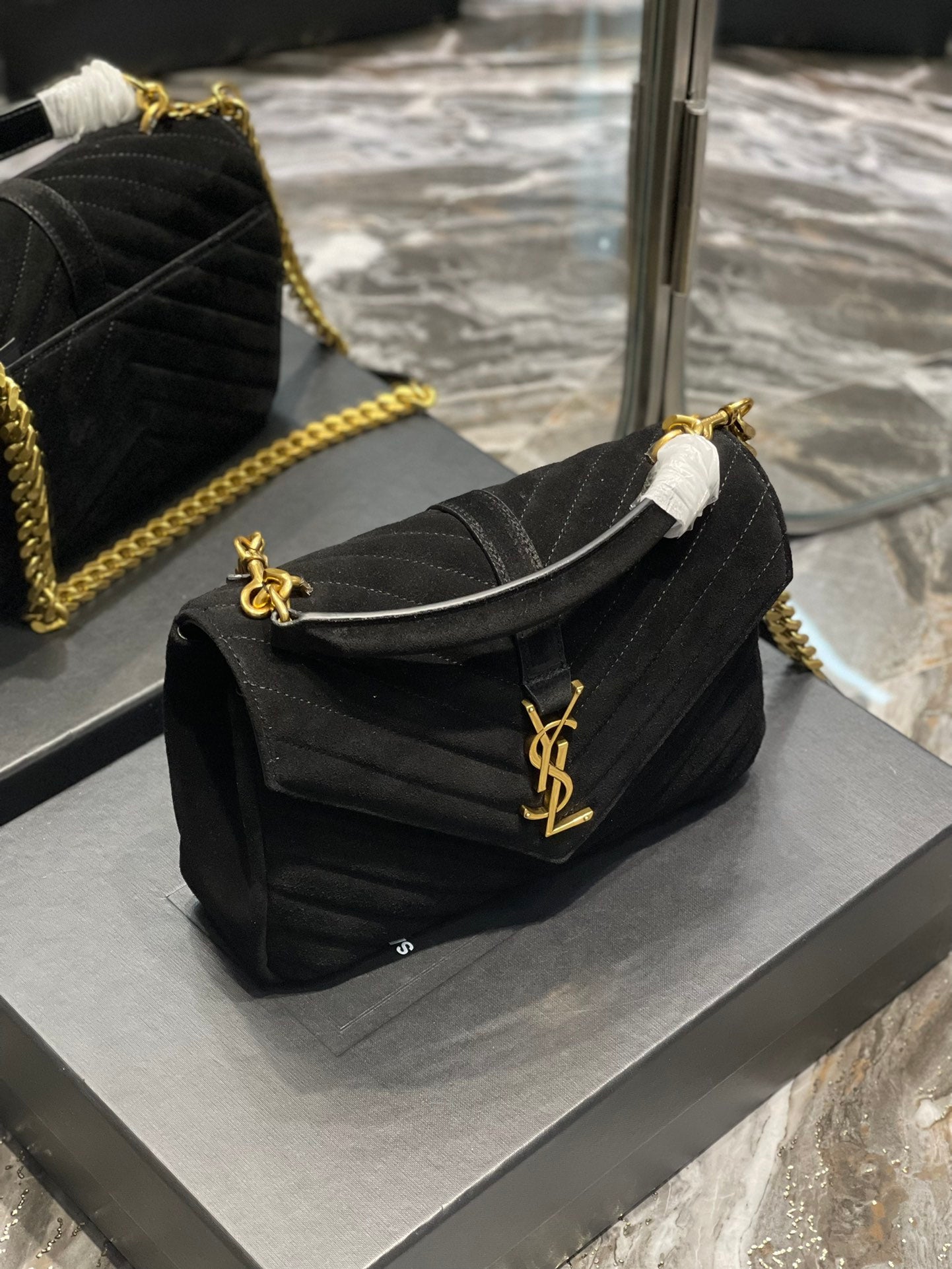 [TOP] Yves Saint Laurent YSL College Suede Small Bag - Black