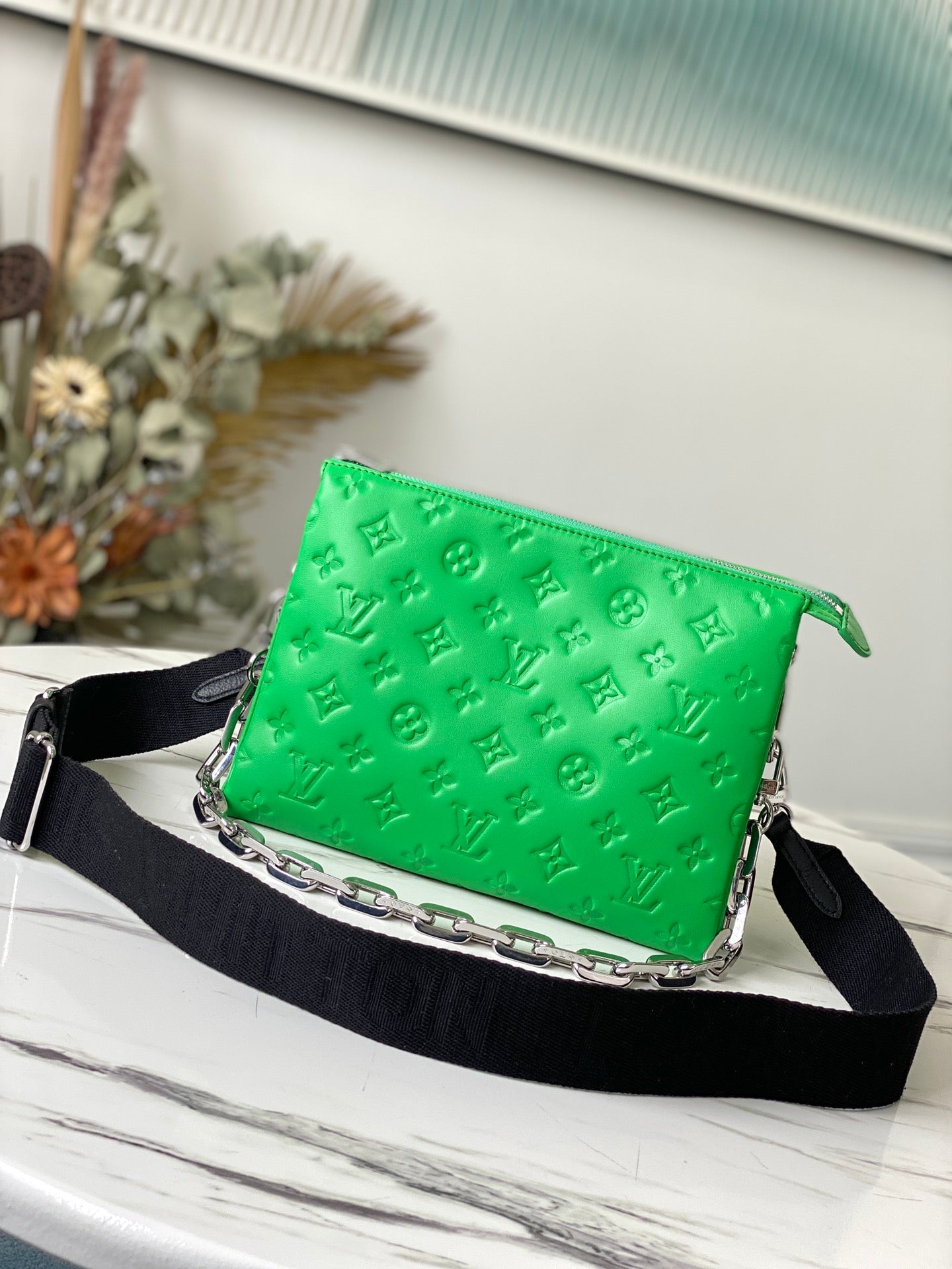 [TOP] Louis Vuitton LV £V Coussin PM Bag 26x20x12cm- Green