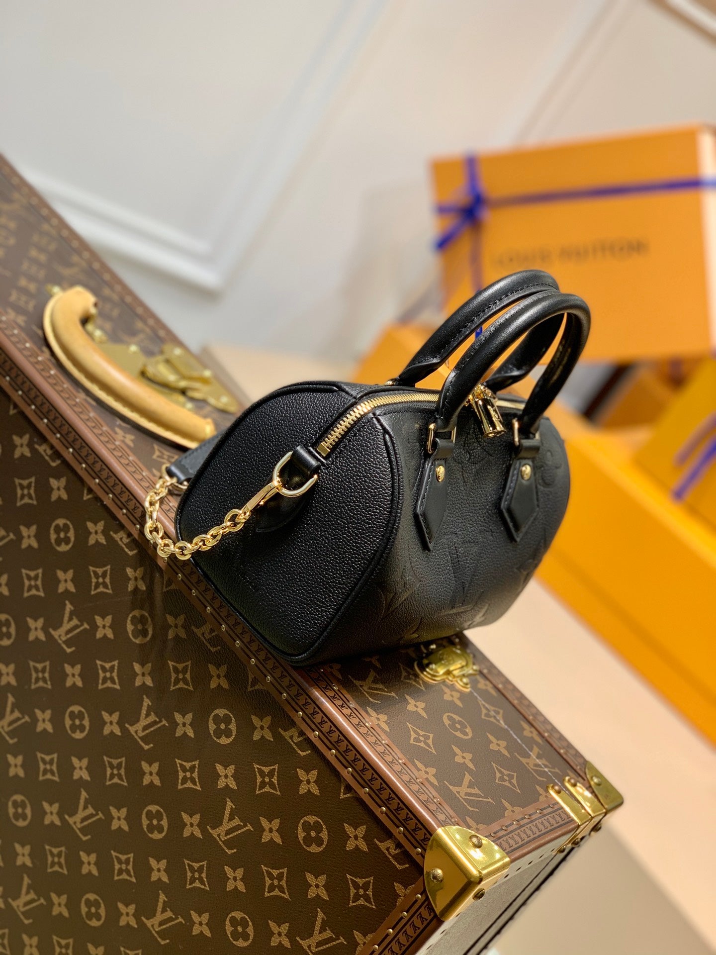 [TOP] Louis Vuitton LV Speedy Bandouliere 20  20x13.5x12cm- Black
