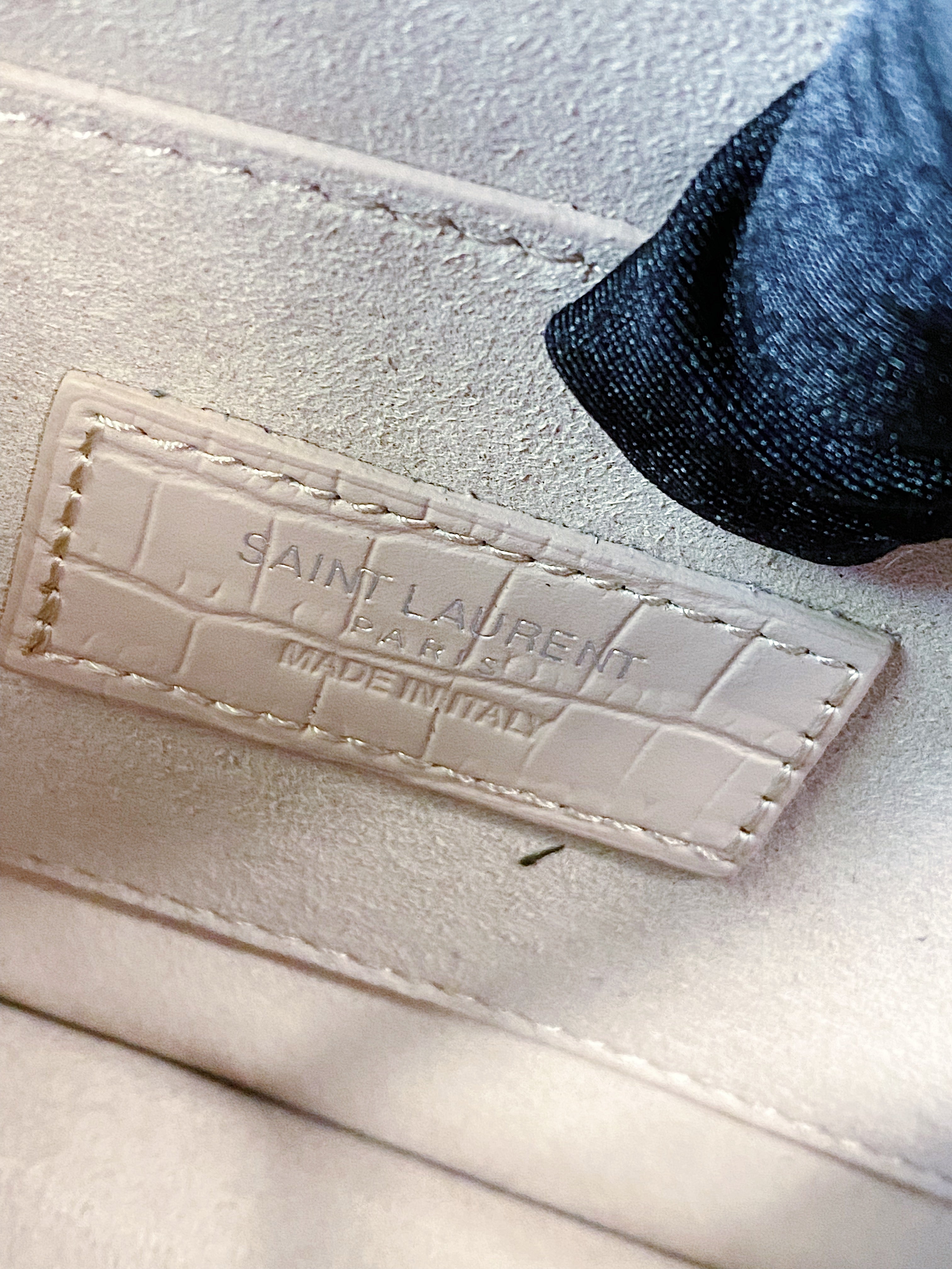 [TOP] Yves Saint Laurent YSL Pink Small Monogram Sunset Croc Embossed Leather Bag