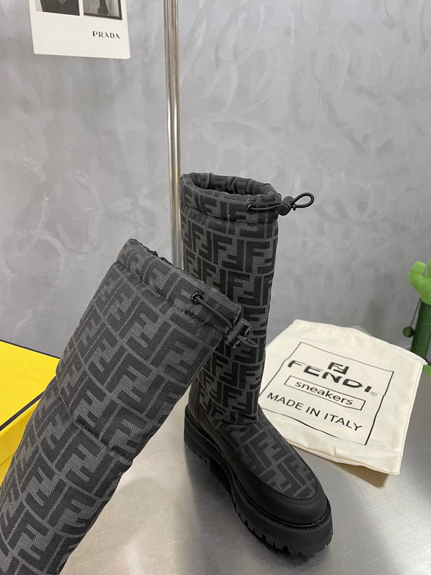 [TOP] FENDI Monogram Quilted Boots