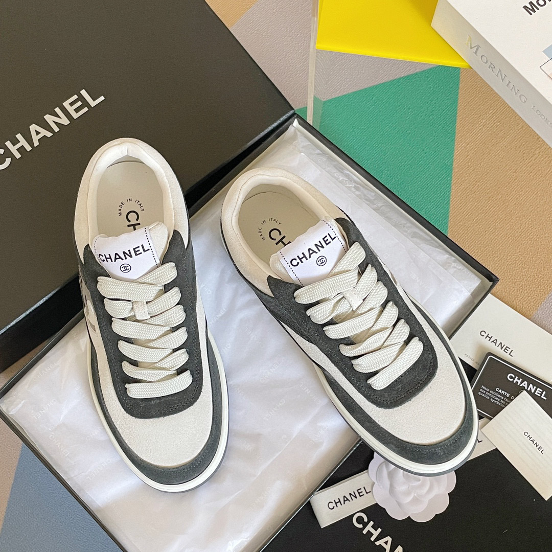 [TOP] CHANEL Two Tone Sneaker - 6 Colours