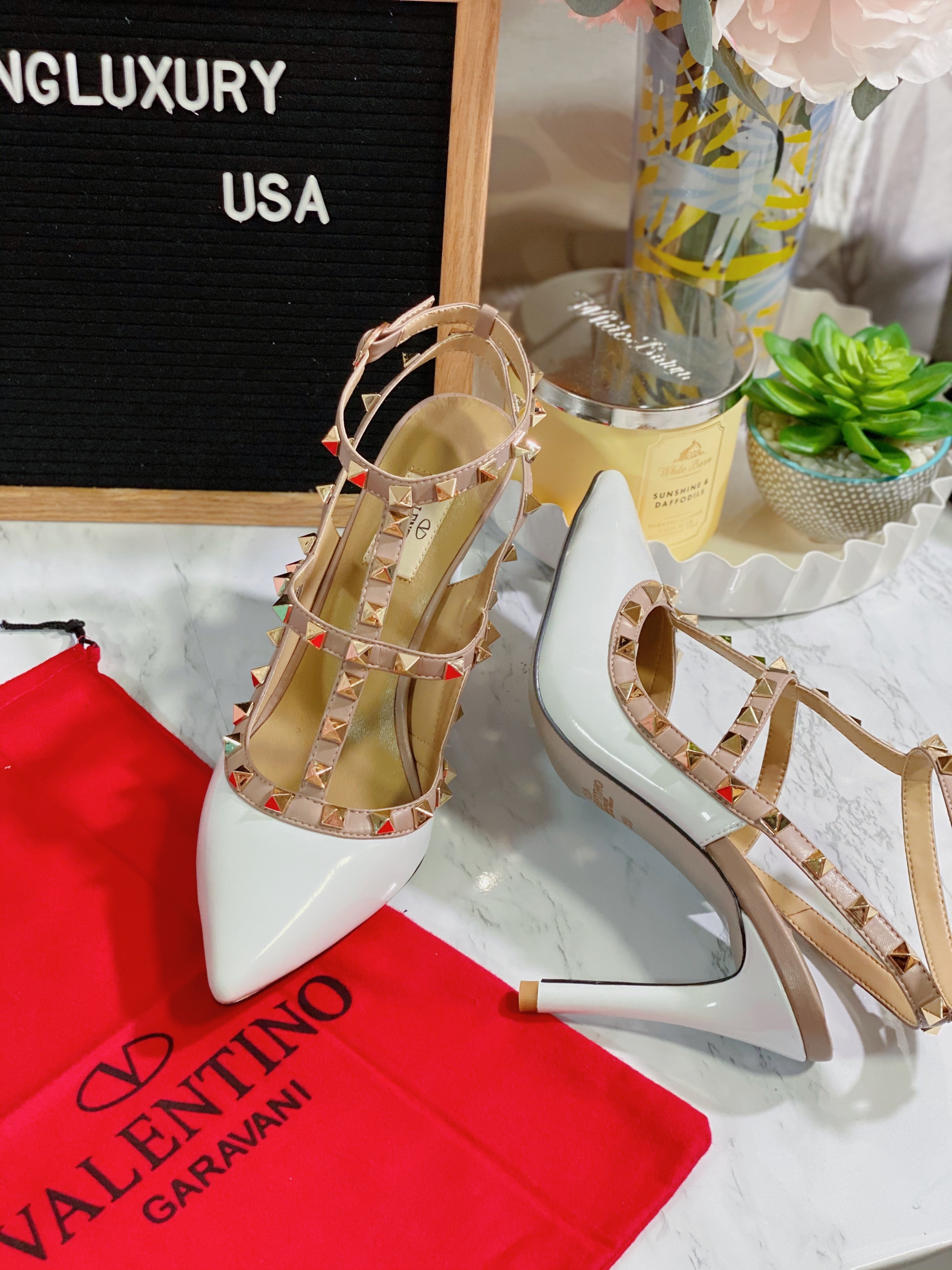 [TOP] VALENTINO R0ckstud Slingback High Heels - White