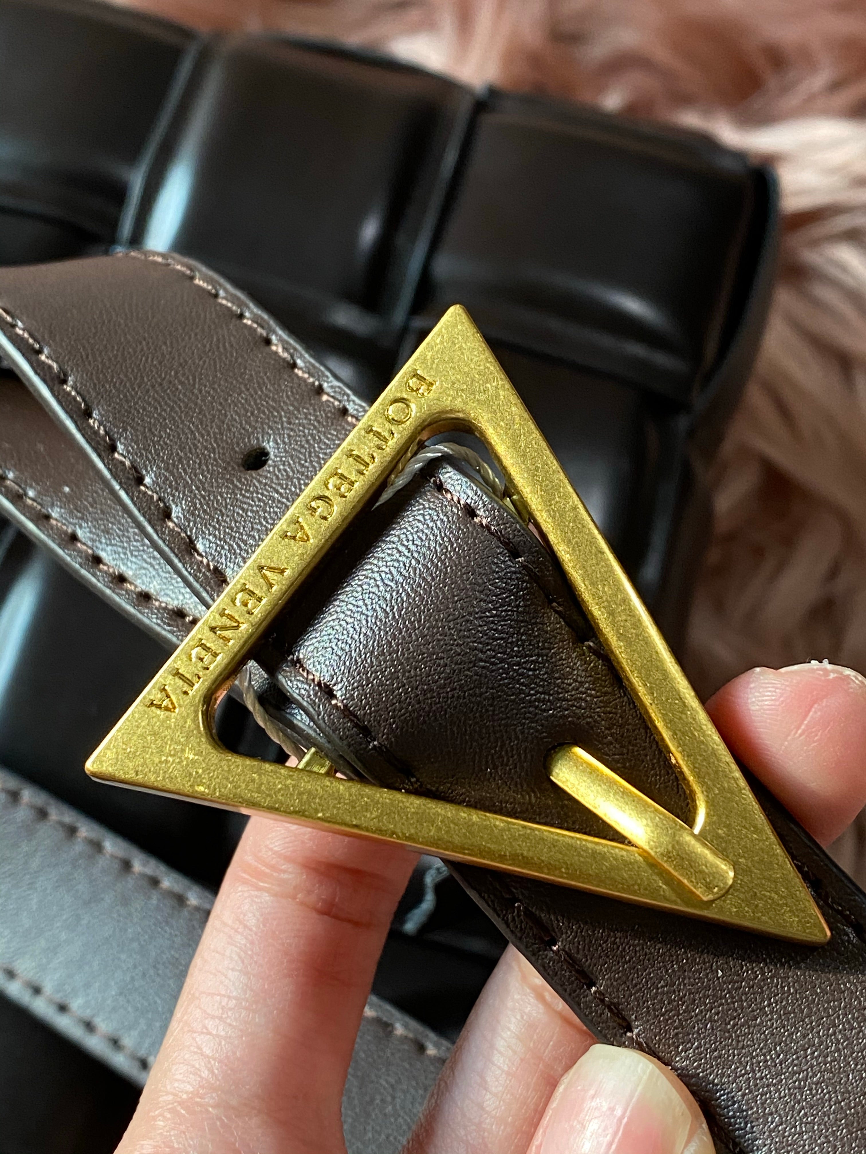 [TOP] Bottega Veneta BV  Casette Bag - Dark Maroon