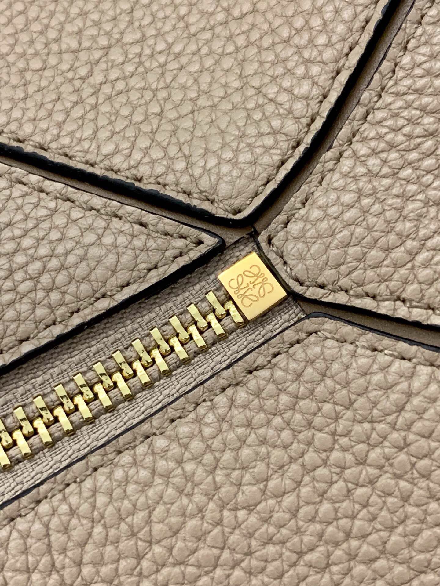 [TOP] LOEWE Puzzle Bag 29*18*12CM - Sand