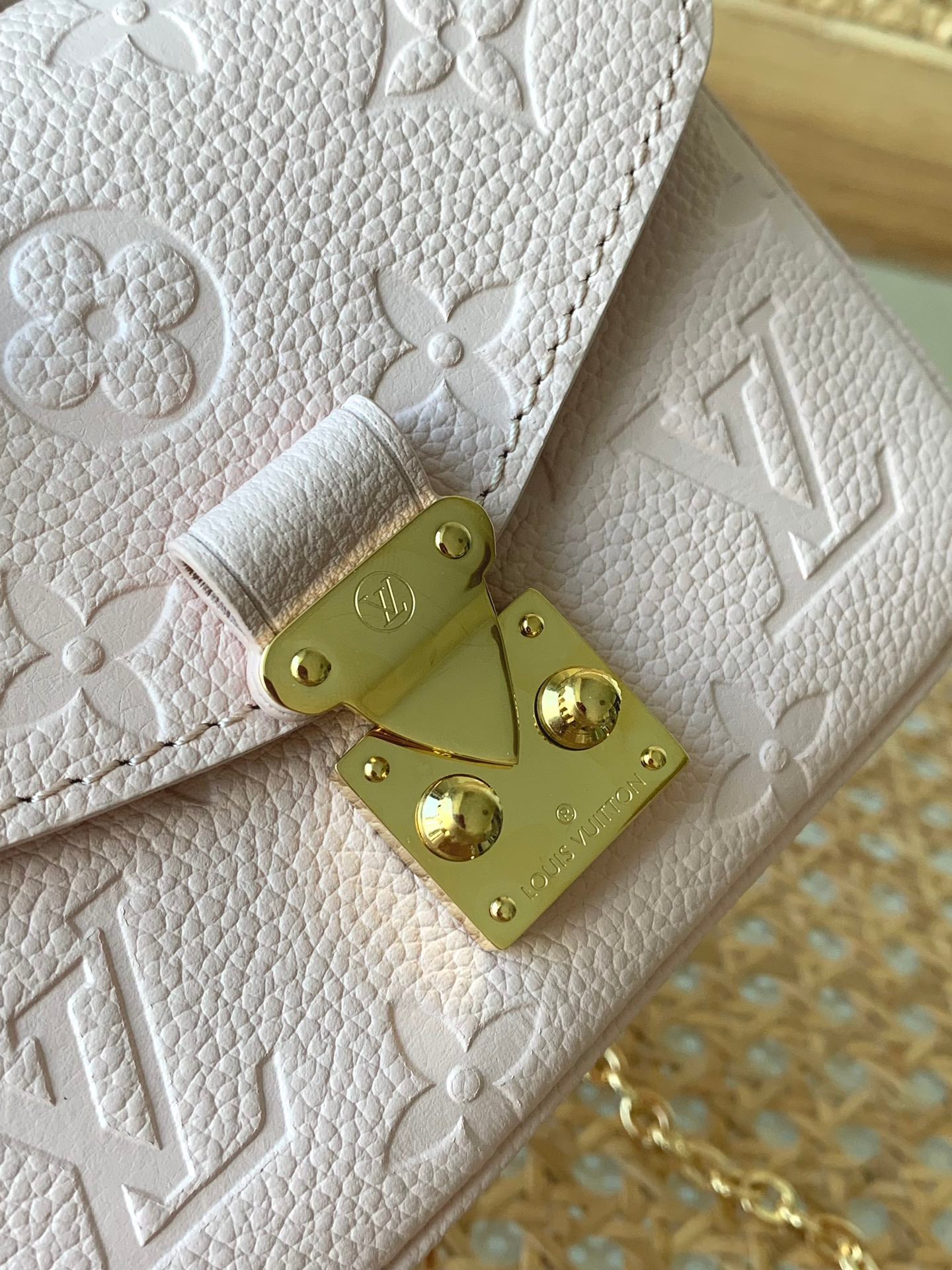 [TOP] Louis Vuitton LV Micro Empreinte Metis 14x11x3.5cm- Sakura Pink