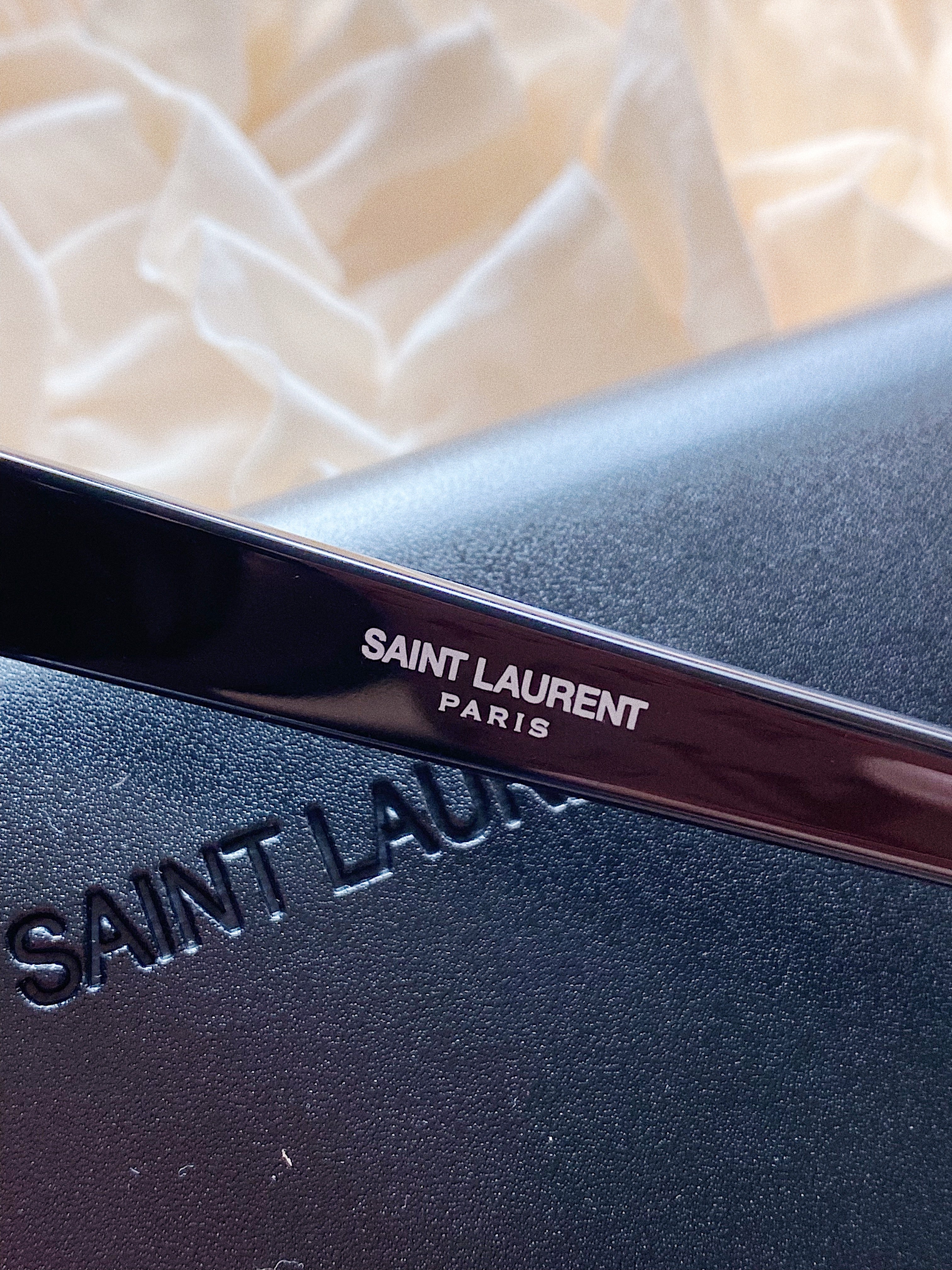 [TOP] Yves Saint Laurent YSL 53mm Cat Eyes Sunglasses - Black