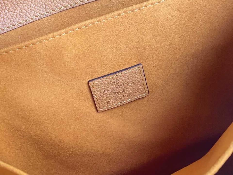 [TOP] Louis Vuitton LV  Metis Giant Monogram Empreinte 2 Tones  25X19X7cm - Caramel