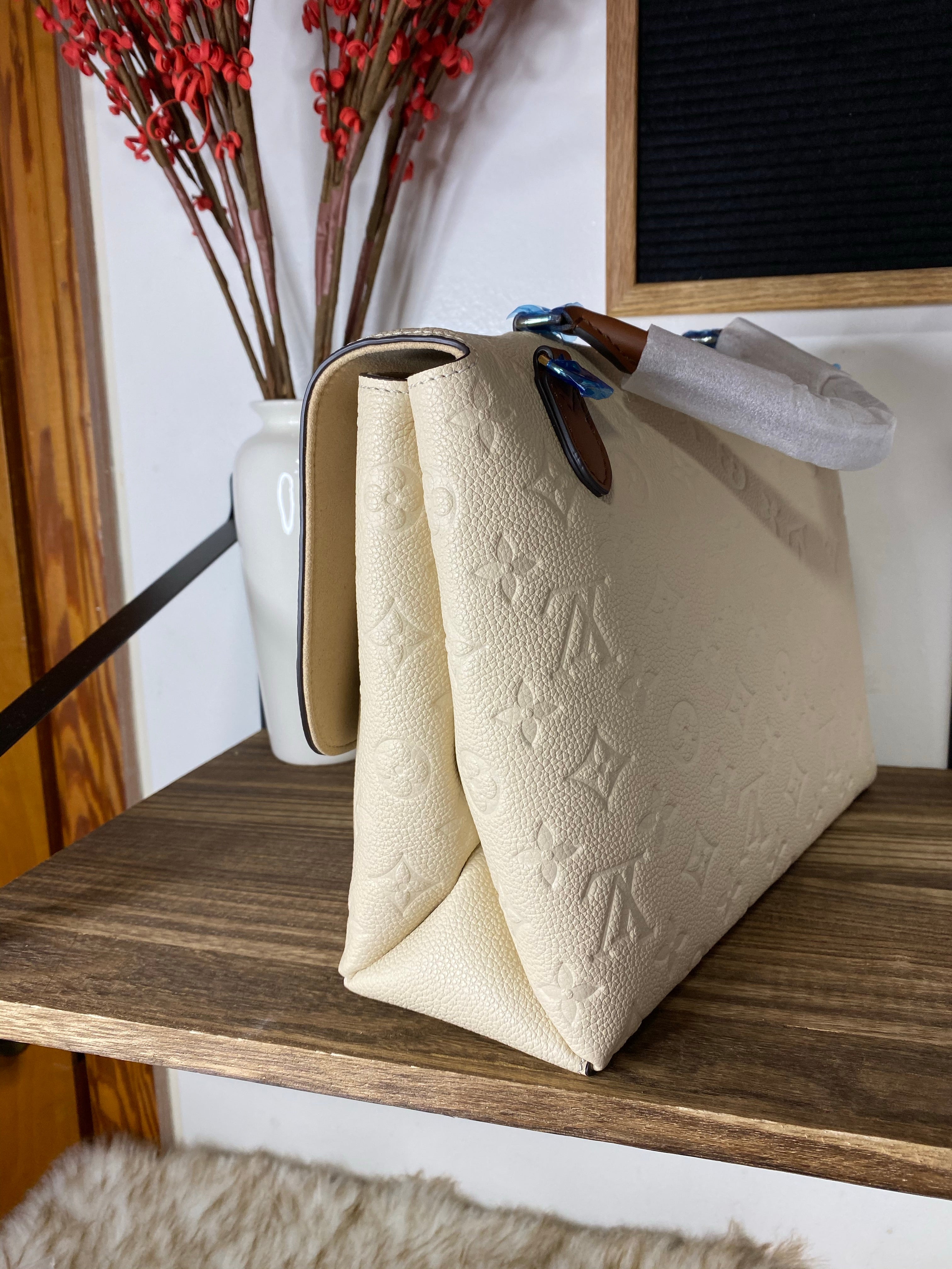 [TOP] Louis Vuitton LV Marignan Handbag 28 x 21 x 9cm - WHITE