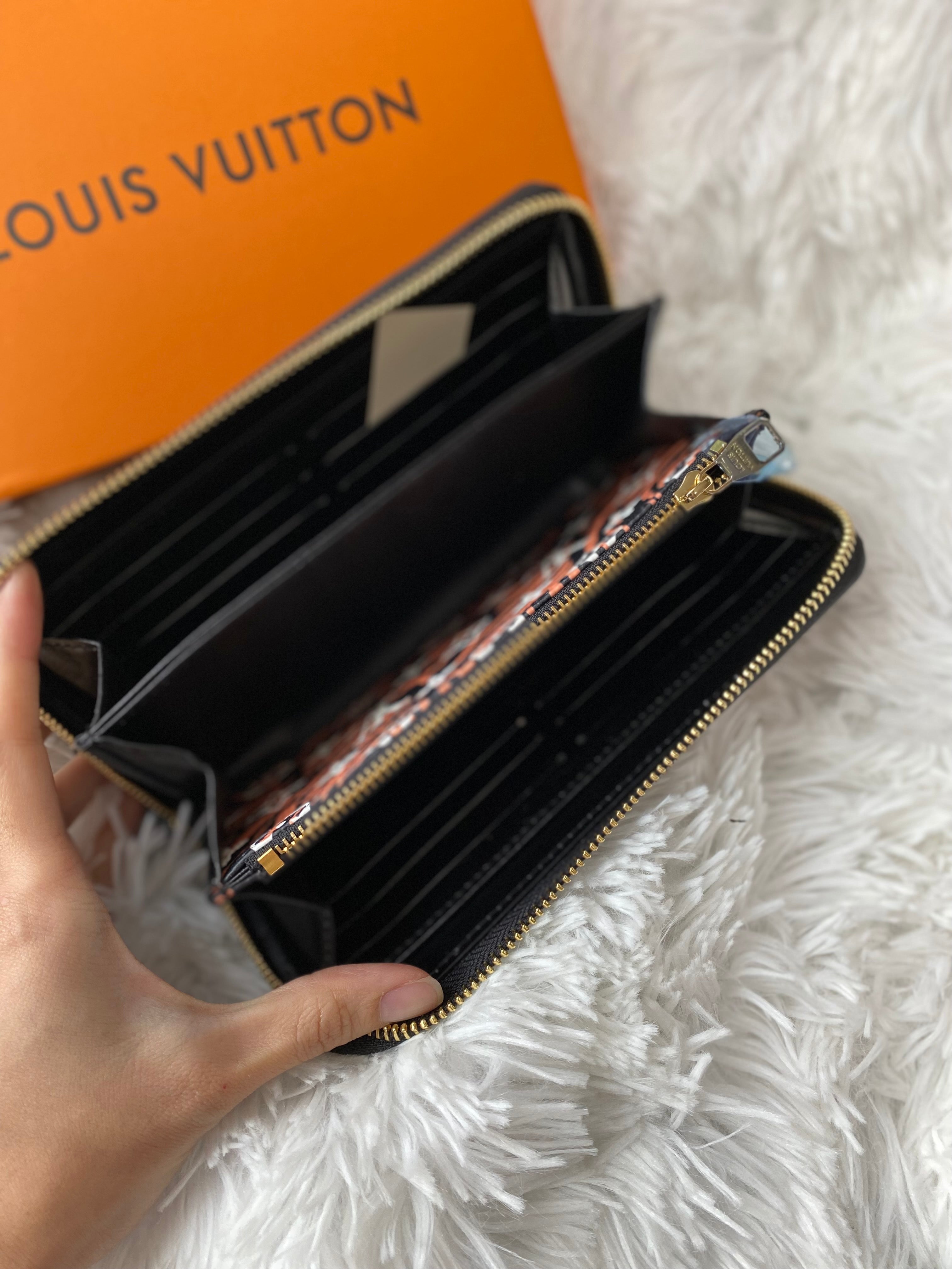 [TOP] Louis Vuitton LV LV Giant Monogram Zippy Wallet Jungle - Black