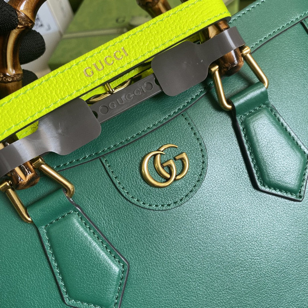 [TOP] GUCCI G*G Diana Medium Bag - Green
