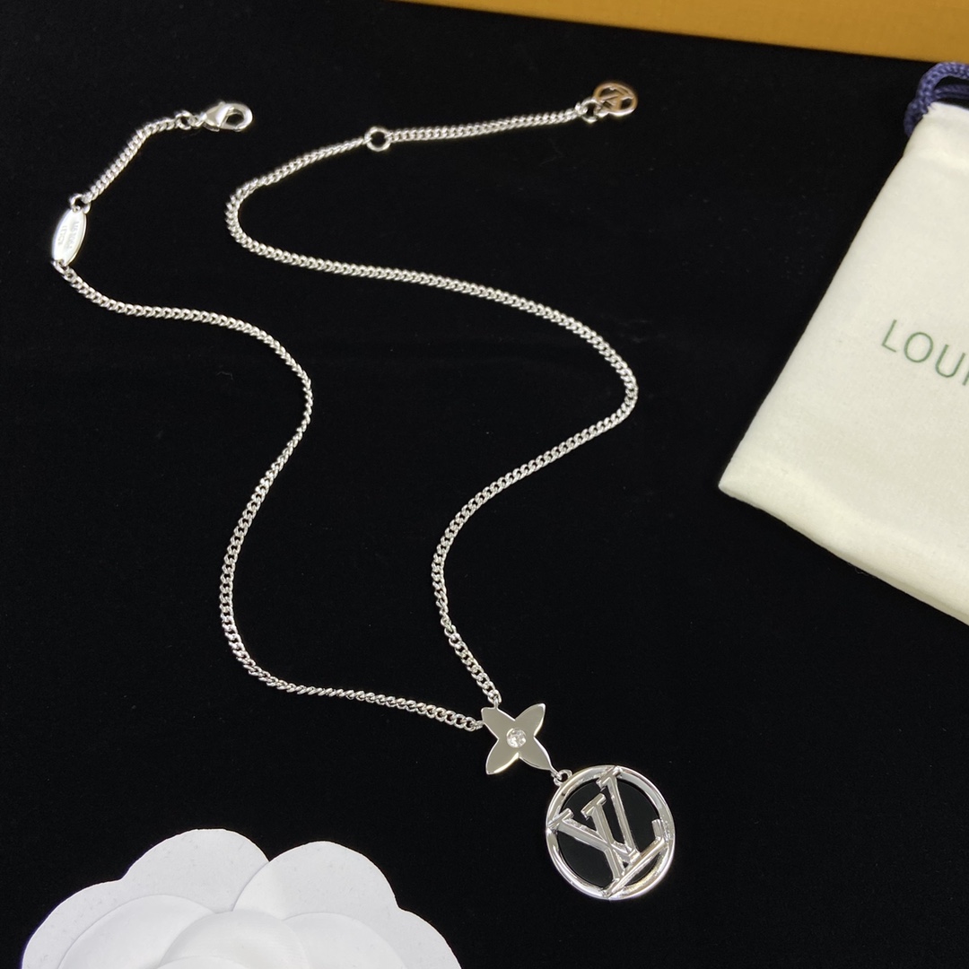 [TOP] Louis Vuitton LV Necklace Earrings Set - Silver