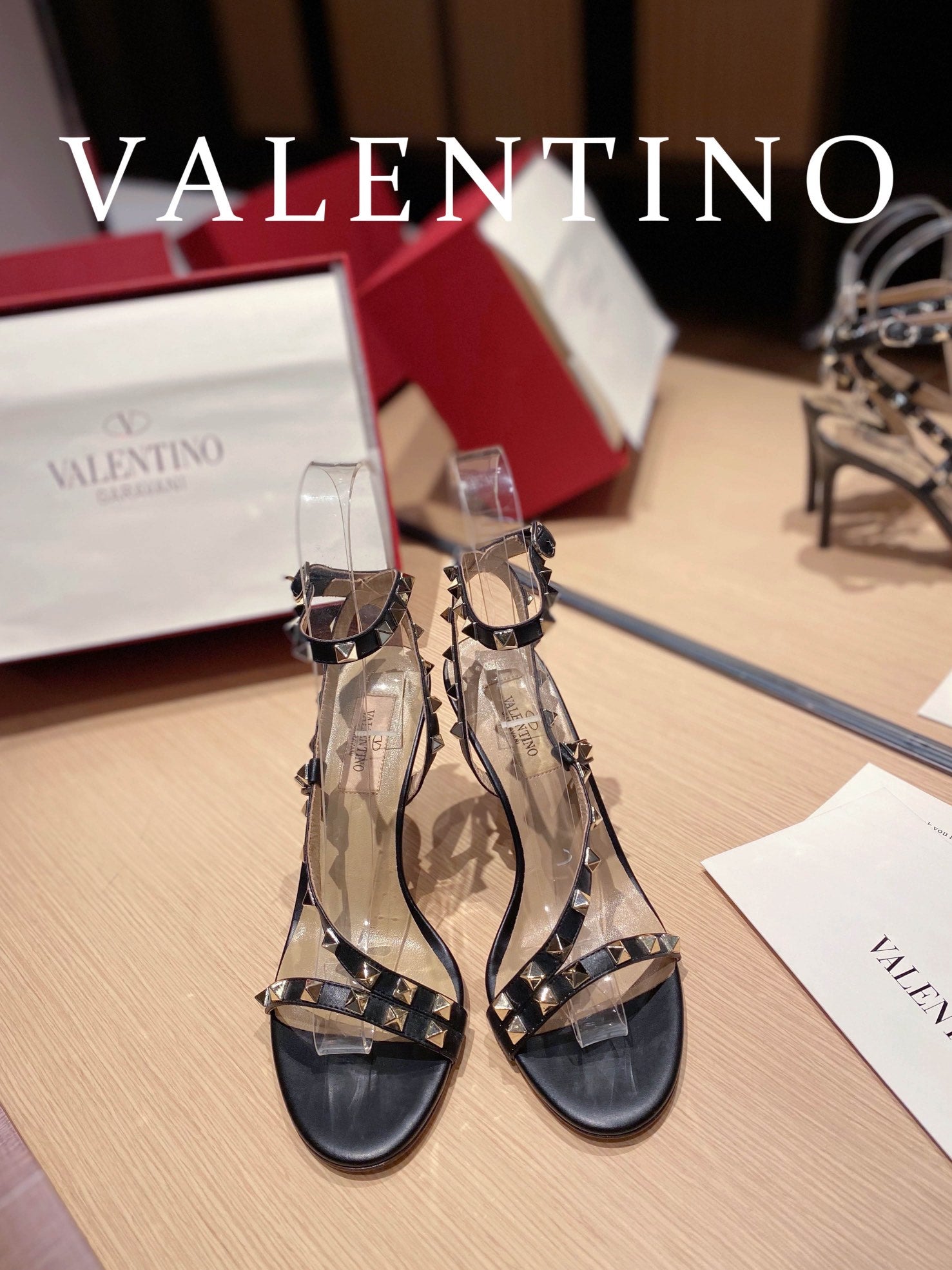 [TOP] VALENTINO  Rockstud Asymmetrical Slingback Sandals - Black