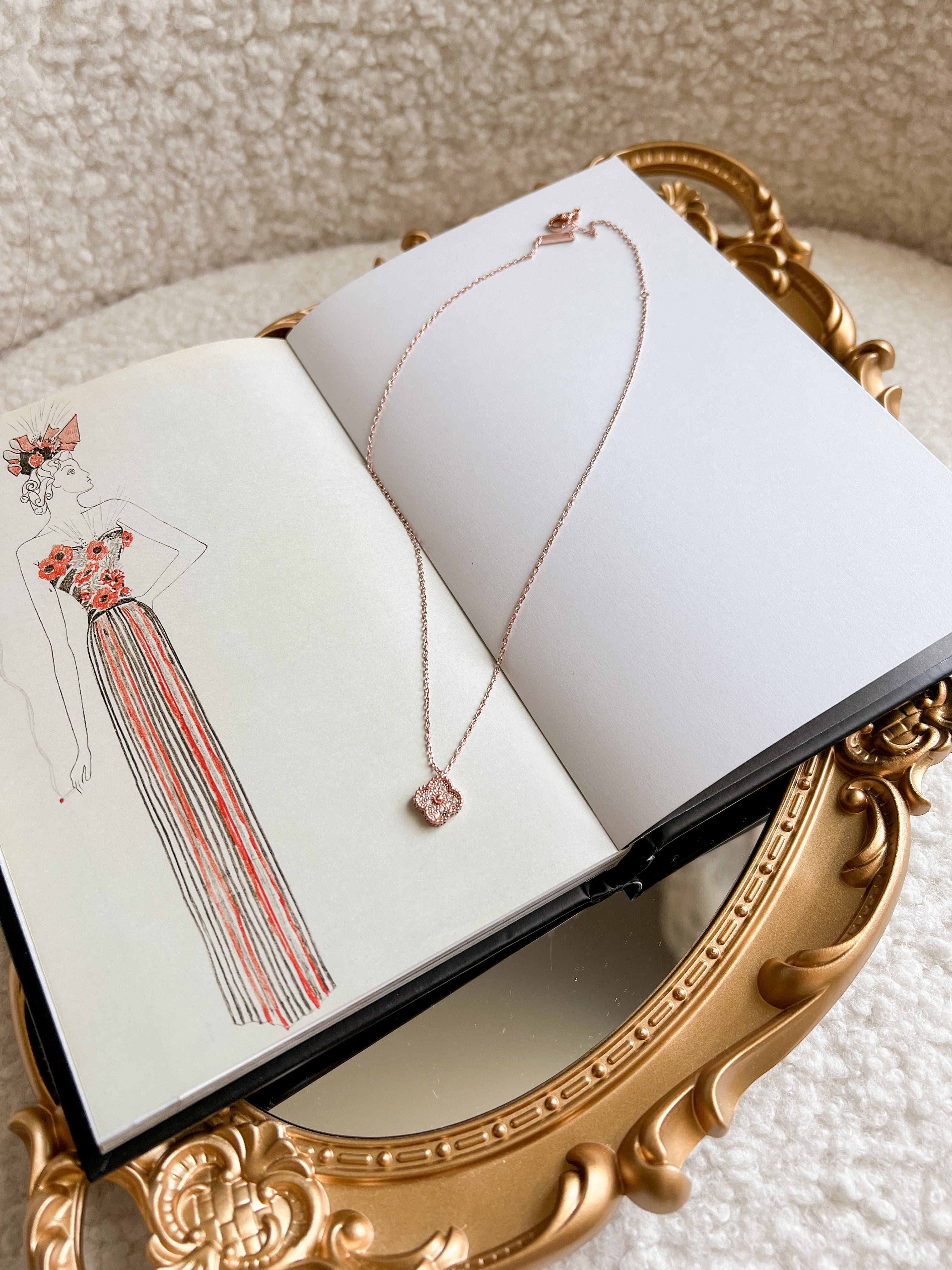 [TOP] Van Cleef & Arpels VCA Single Motif Stones Necklace - Rose Gold