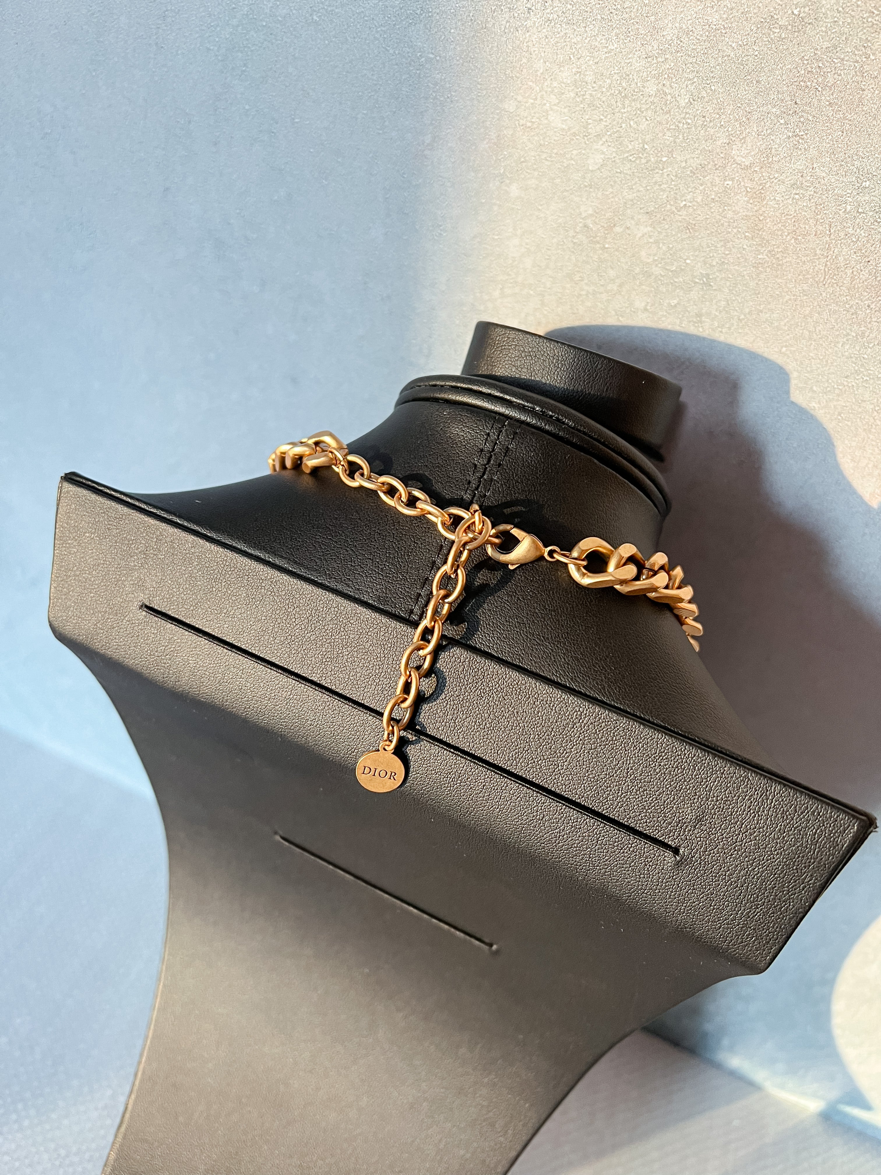 [TOP] Christian Dior 30 Montaigne Necklace Choker - Gold