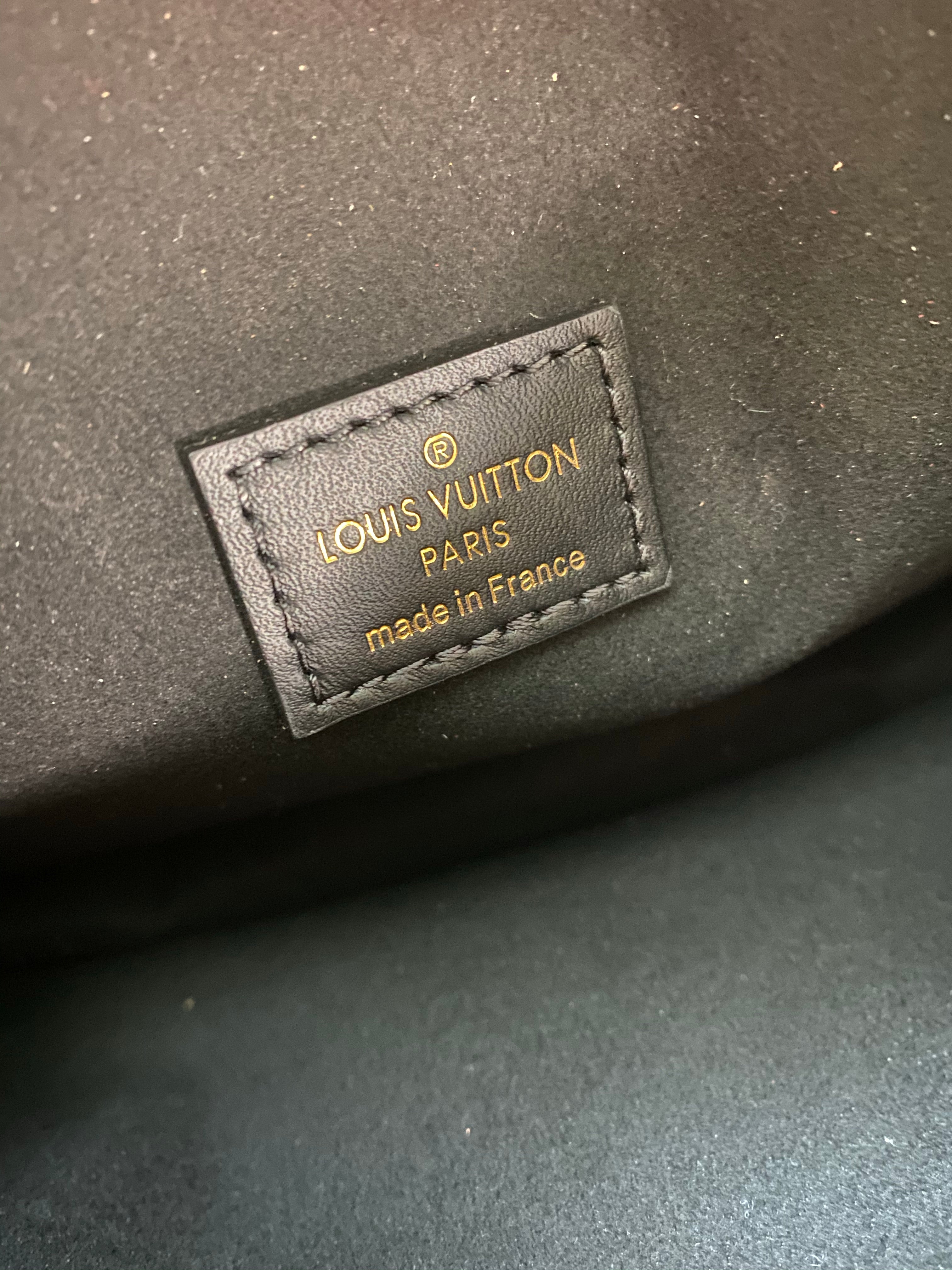 [TOP] Louis Vuitton LV Pochette Metis Reverse Monogram Canvas Bag 25X19X7cm