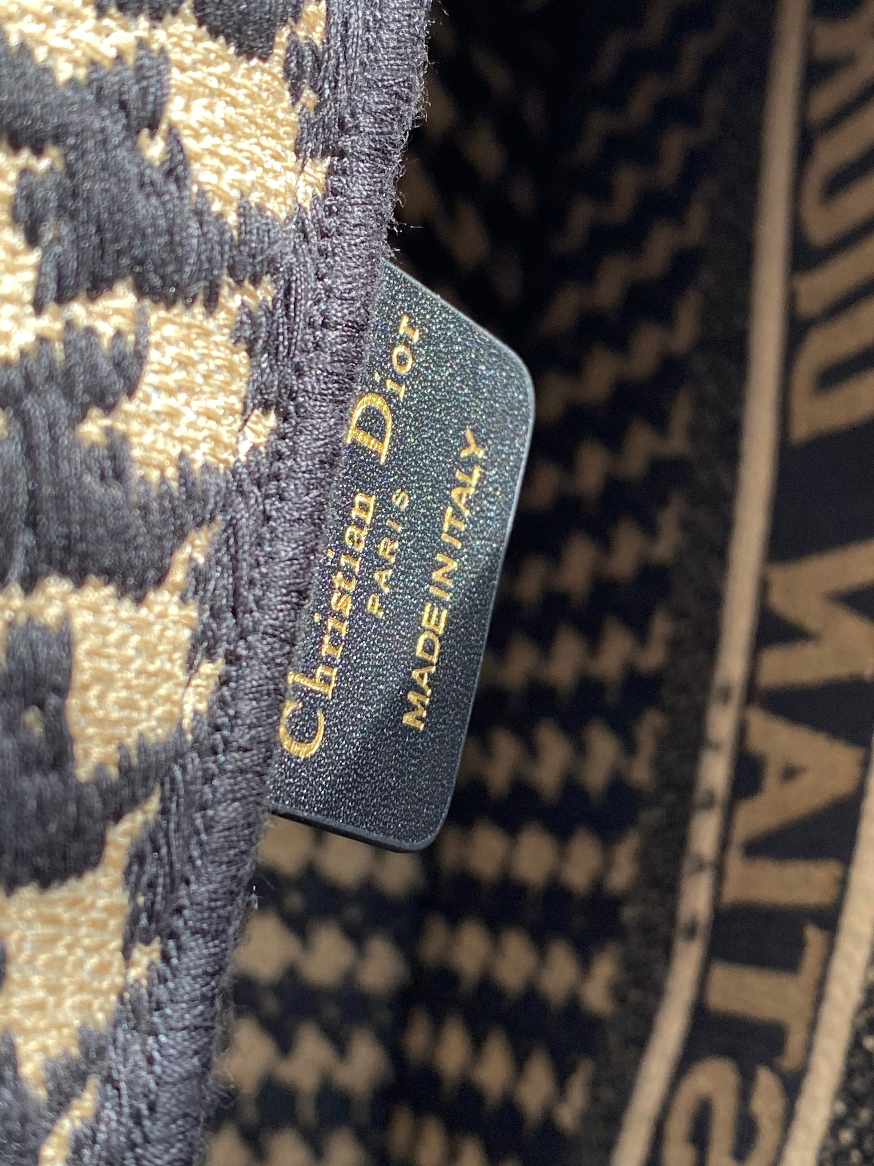 [TOP] Christian Dior Book Tote Bag Small 26.5cm - Black and White