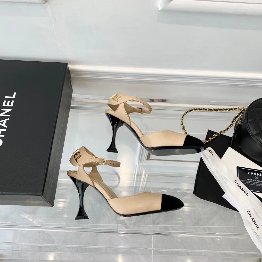 [TOP] CHANEL Sling Back Pump Logo back - Beige
