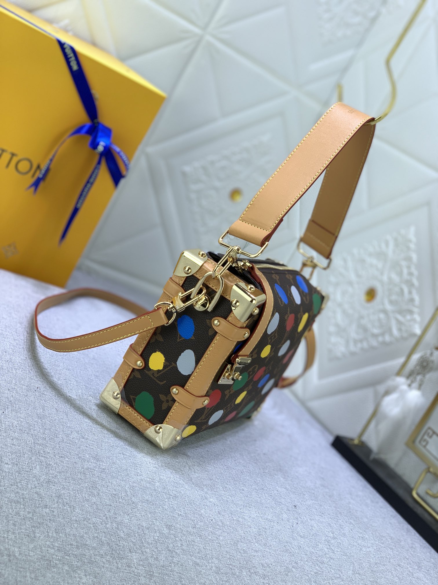 [TOP] Louis Vuitton LV LV X YK Side Trunk Monogram Bag 21×14×6cm-Brown