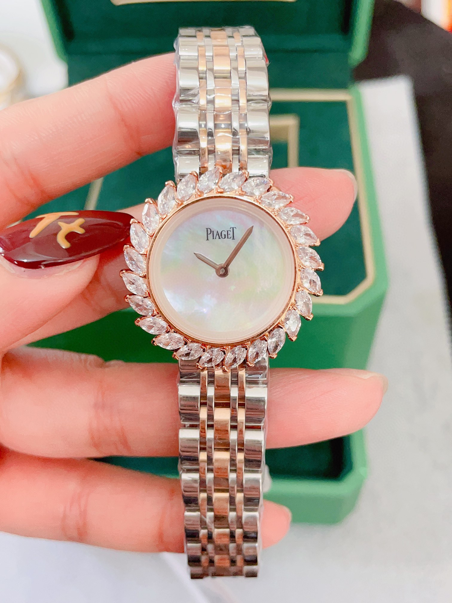 [Top] PIAGET Diamends Lady Watch White Gold with Rose Gold 31mm - White/Black