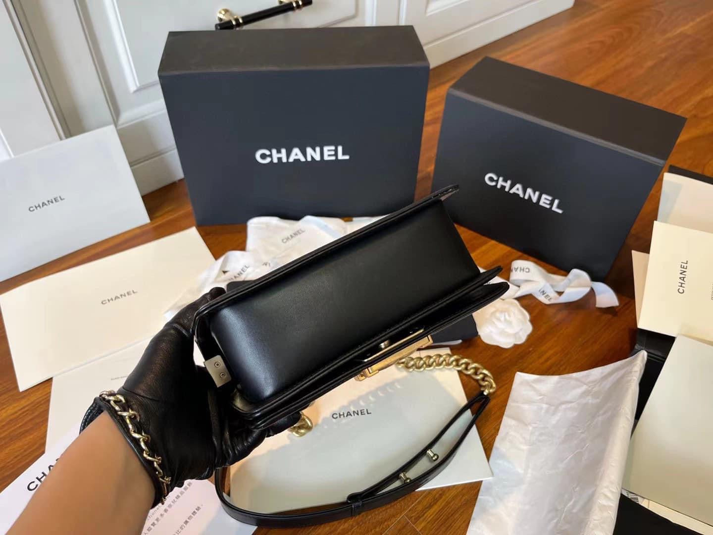 [TOP] CHANEL Le Boy Bag Sequin and Stones Small 20cm - Black & GHW