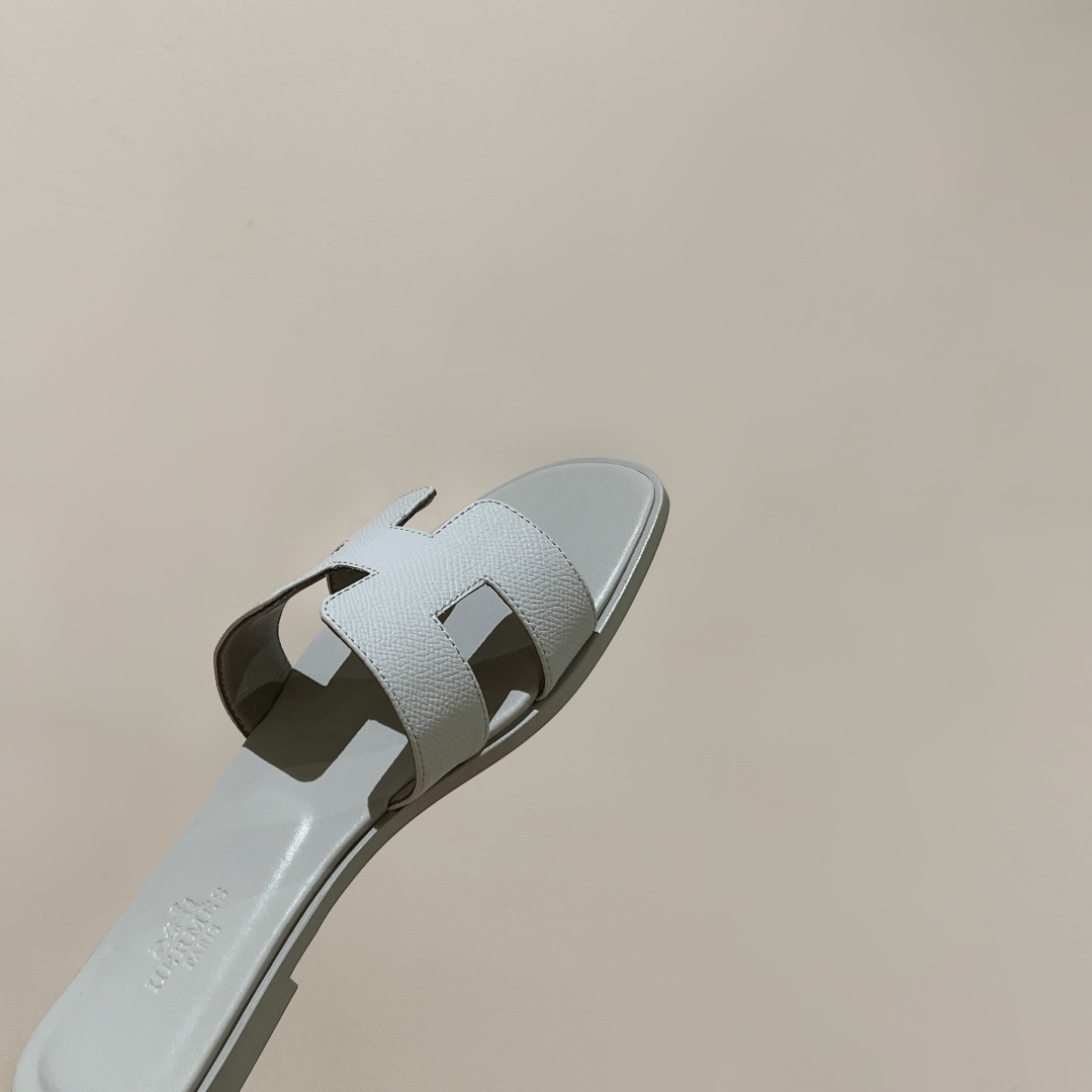 [TOP] HERMES Oran Sandals - 16 Color