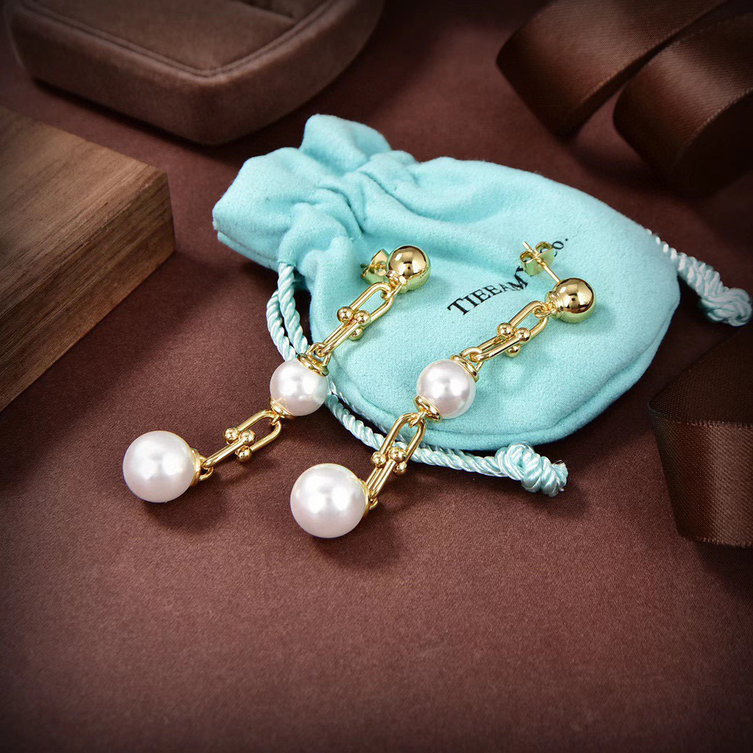 [TOP] Tiffany & Co. Pearls Dangle Earrings