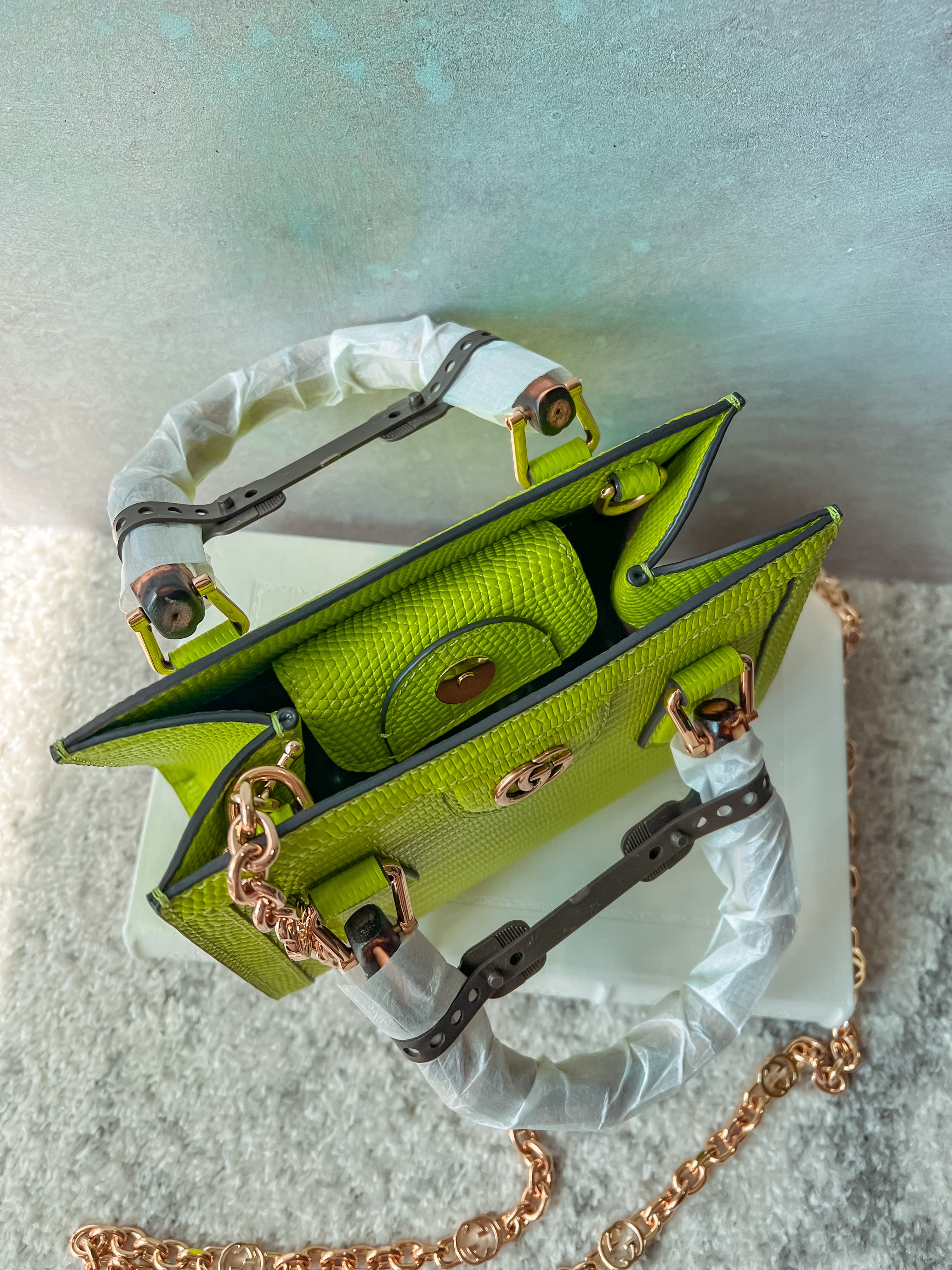 [TOP] GUCCI G*G Diana Mini Wood Handle Lizard Bag - Neon Green