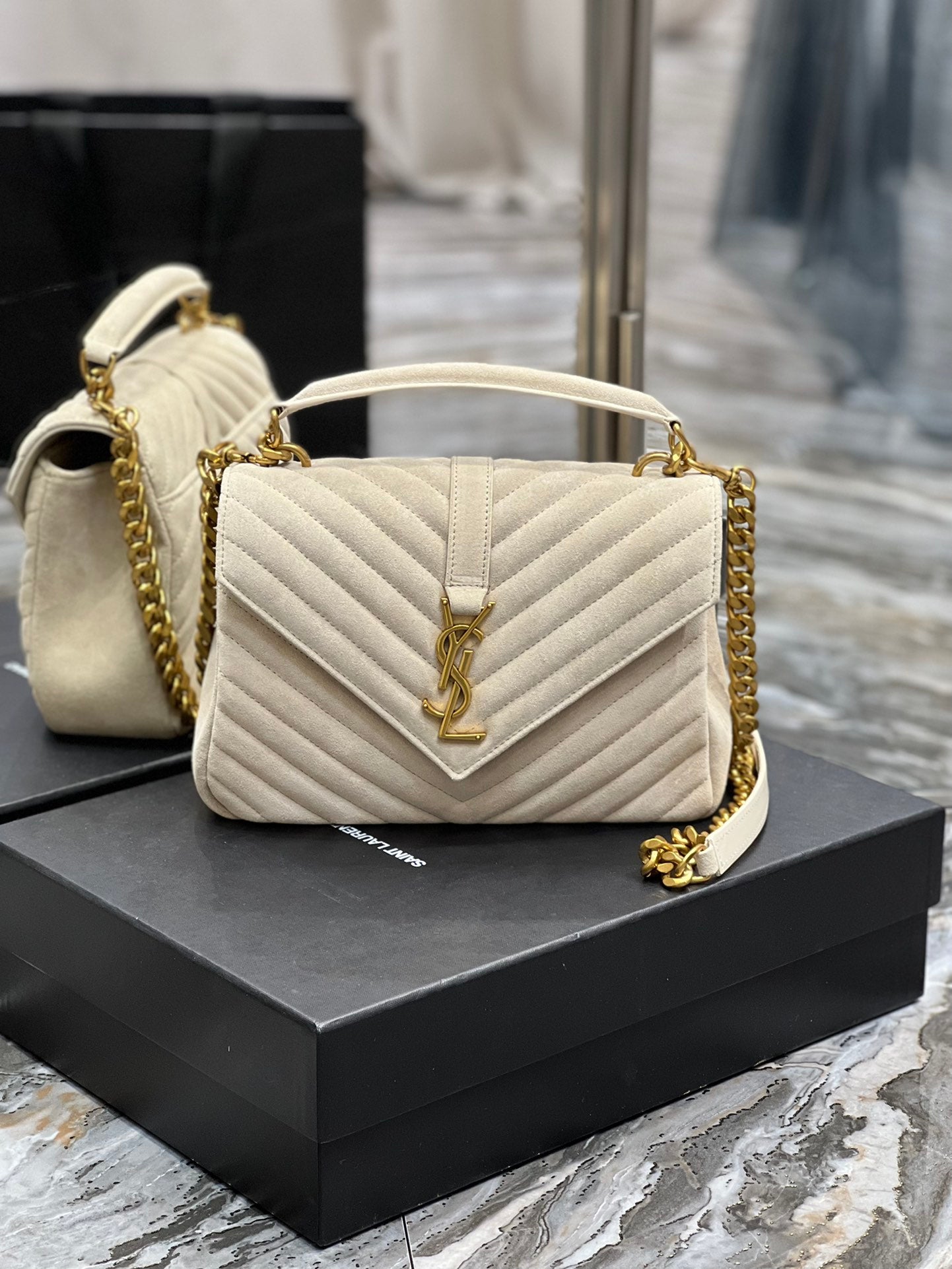 [TOP] Yves Saint Laurent YSL Small College Suede Handbag - White