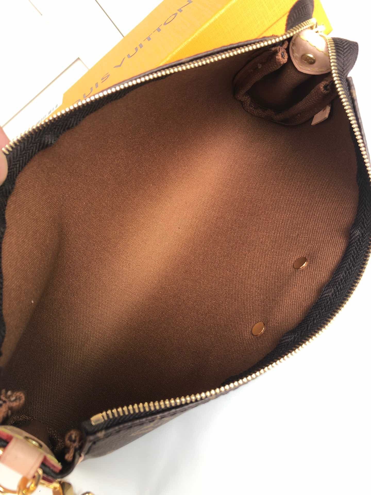 [TOP] Louis Vuitton LV L*V Eva Clutch Monogram Bag