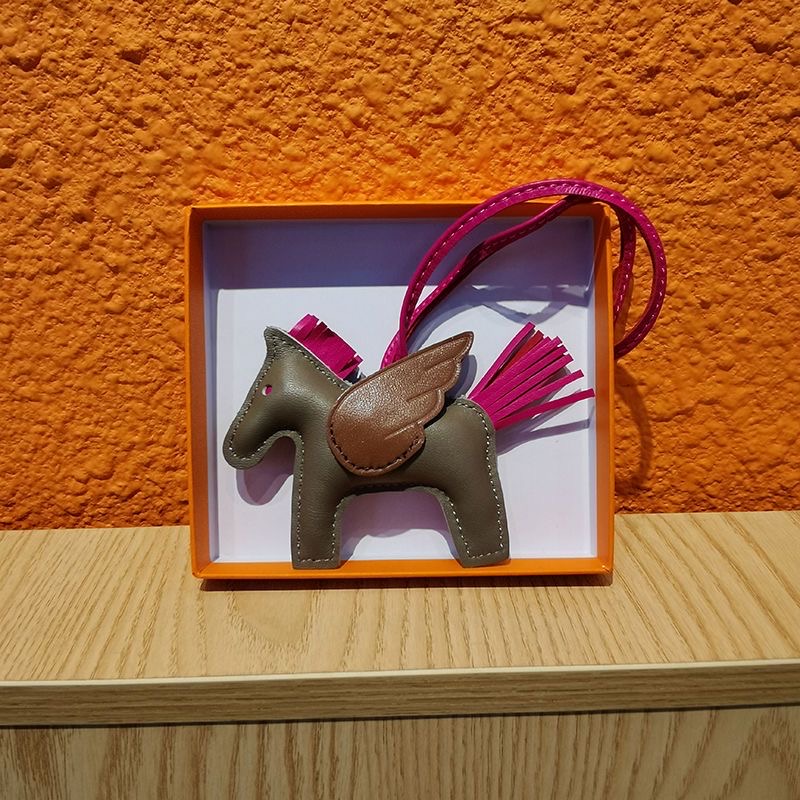 [TOP] HERMES Pagasus Charm - 19 Colours