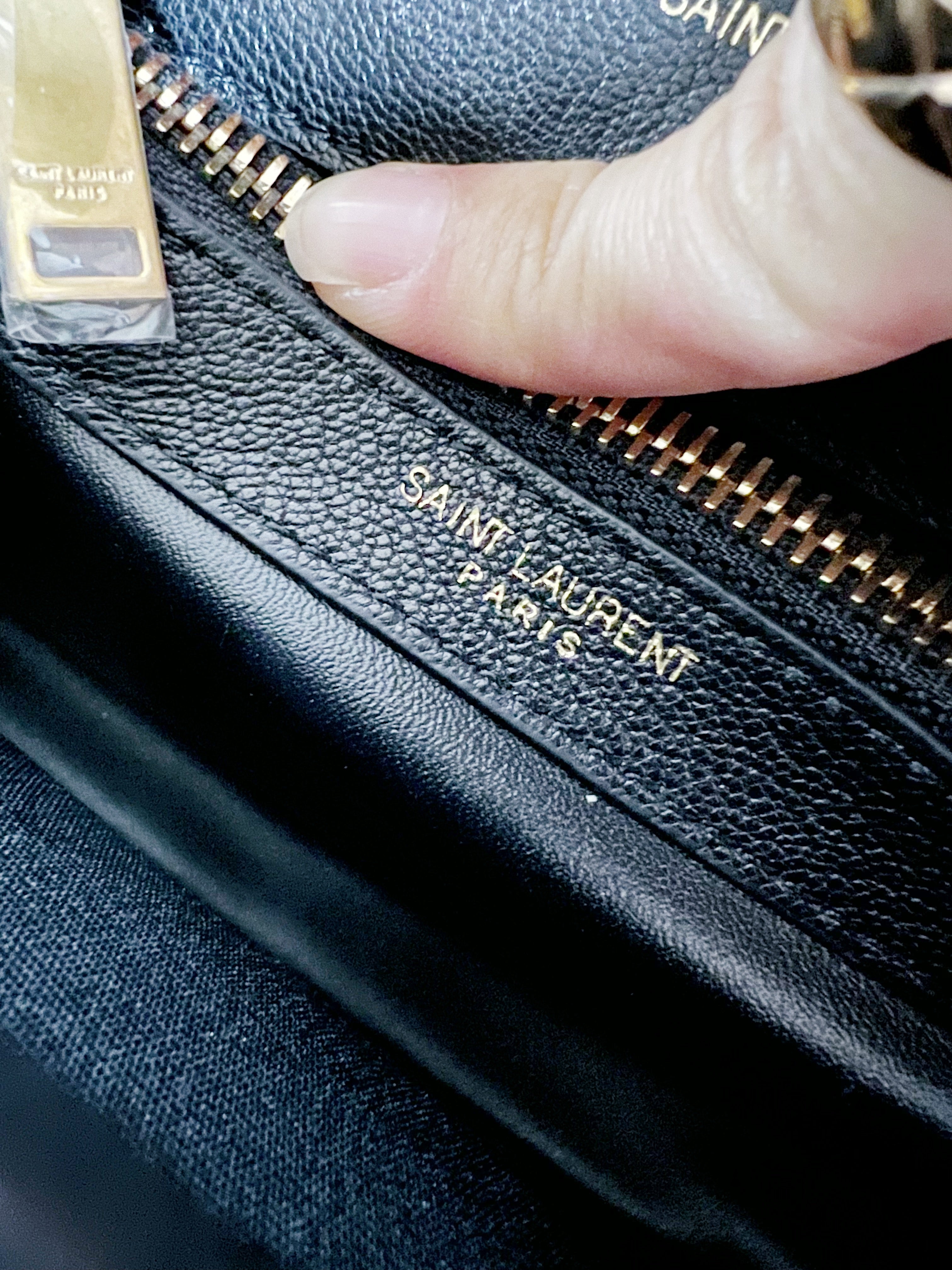 [TOP] Yves Saint Laurent YSL College Small Bag - Black w GHW