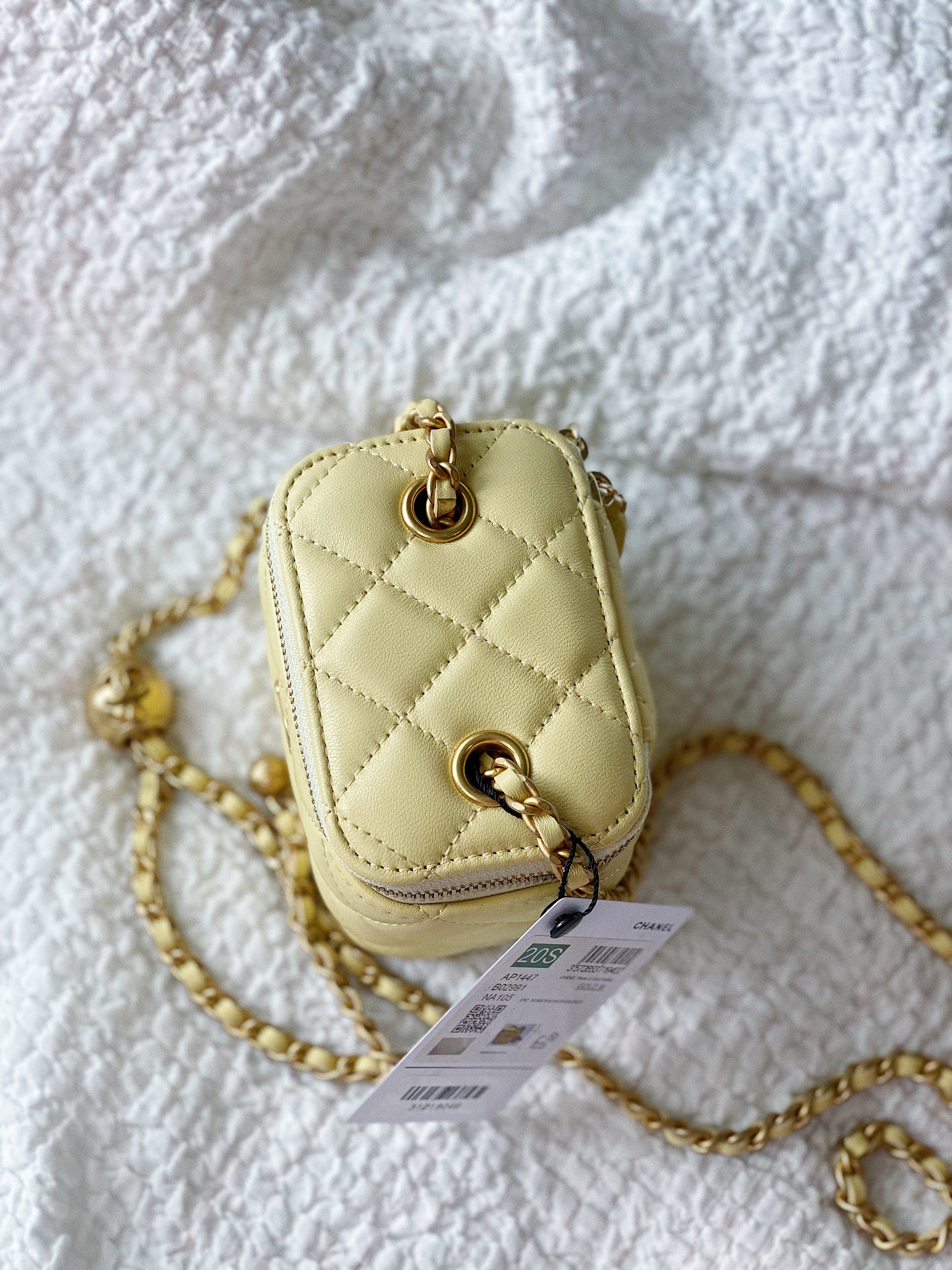[TOP] CHANEL Vanity Case Perfect Fit Mini Adjustable Chain - Yellow