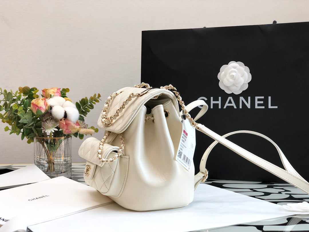 [TOP] CHANEL Duma Flap Backpack 18×18×12cm - Ivory