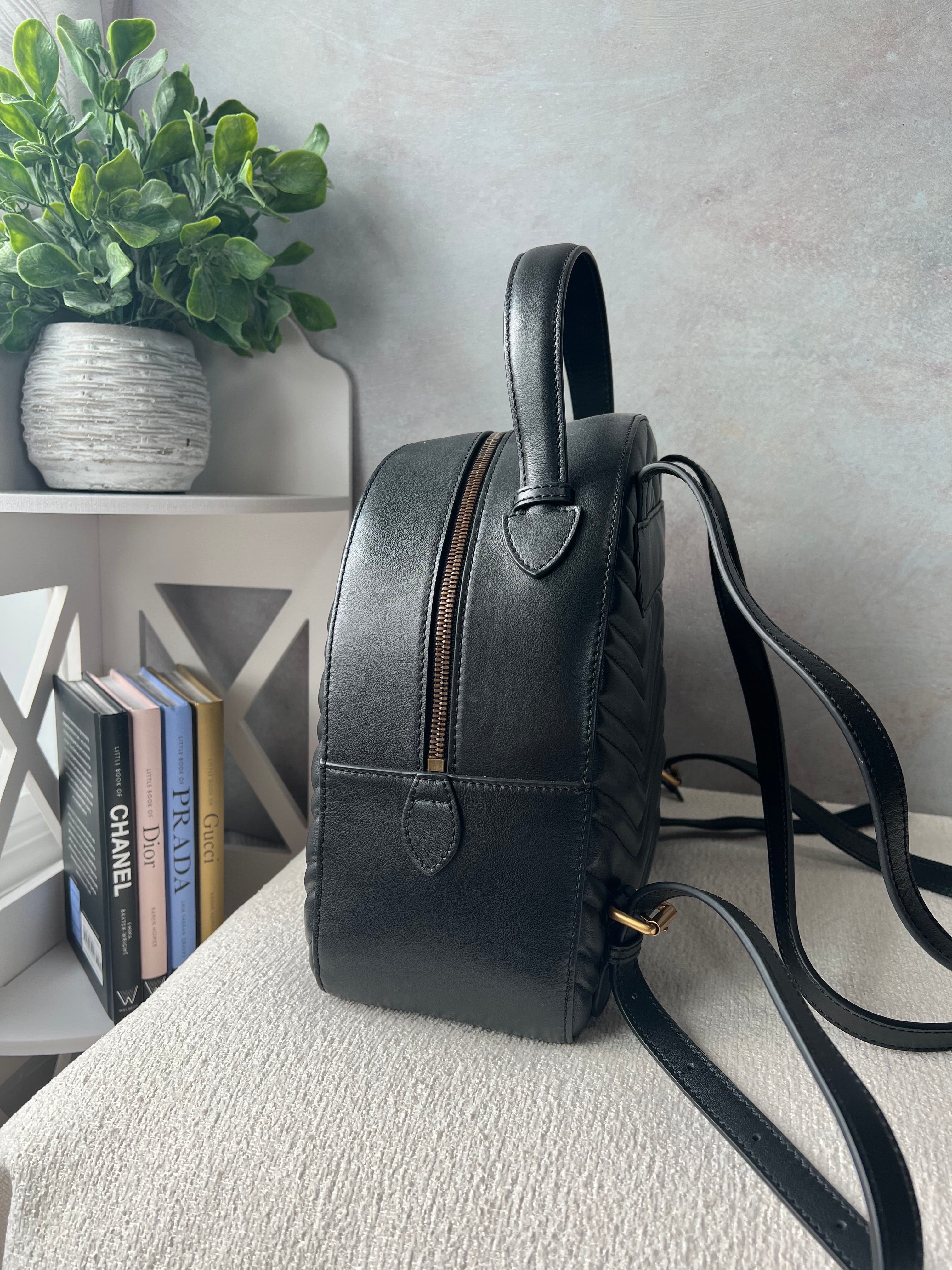 [TOP] GUCCI G*G Marmont Backpack - Black