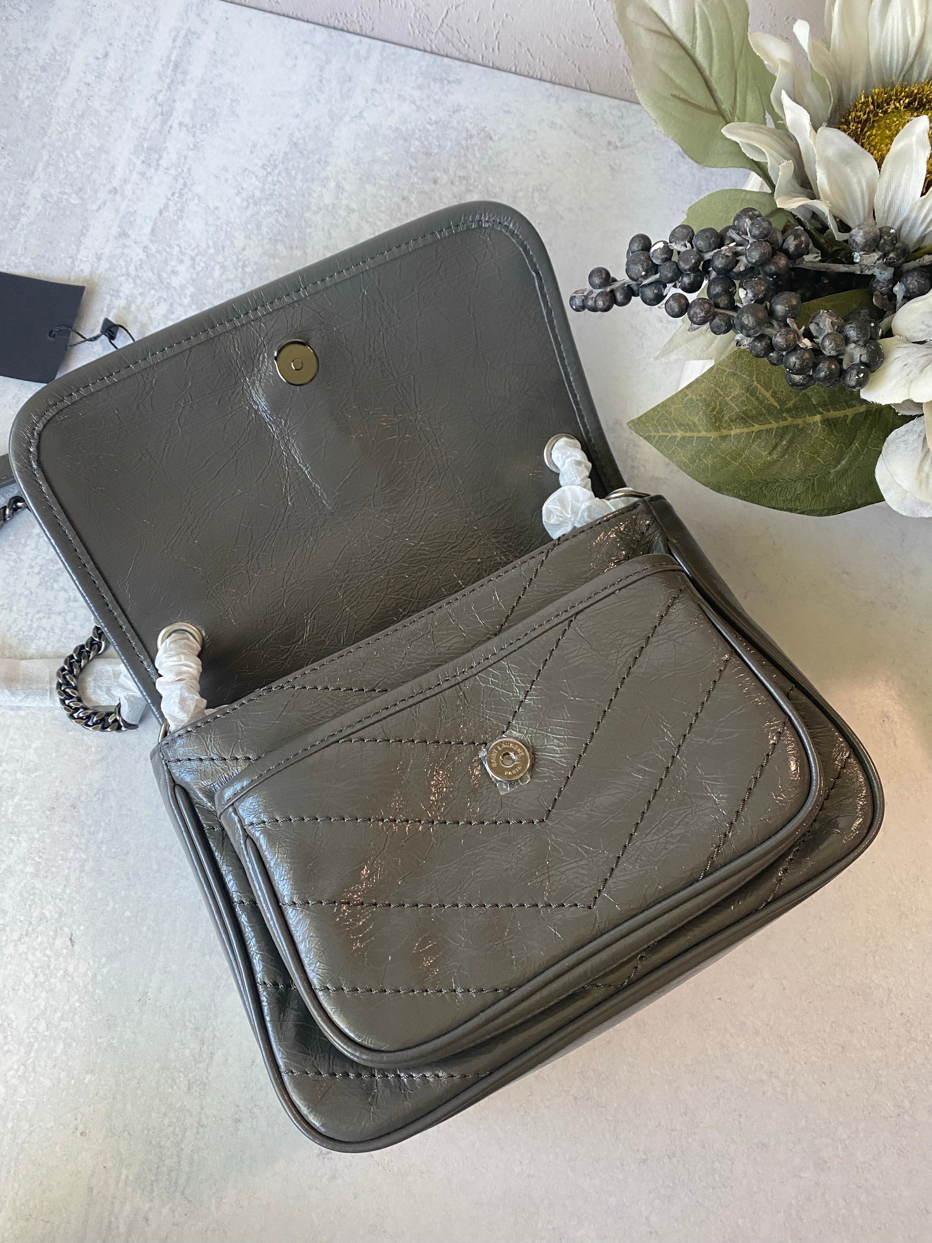 [TOP] Yves Saint Laurent YSL Nikki Small Wrinkle Bag - Dark Grey