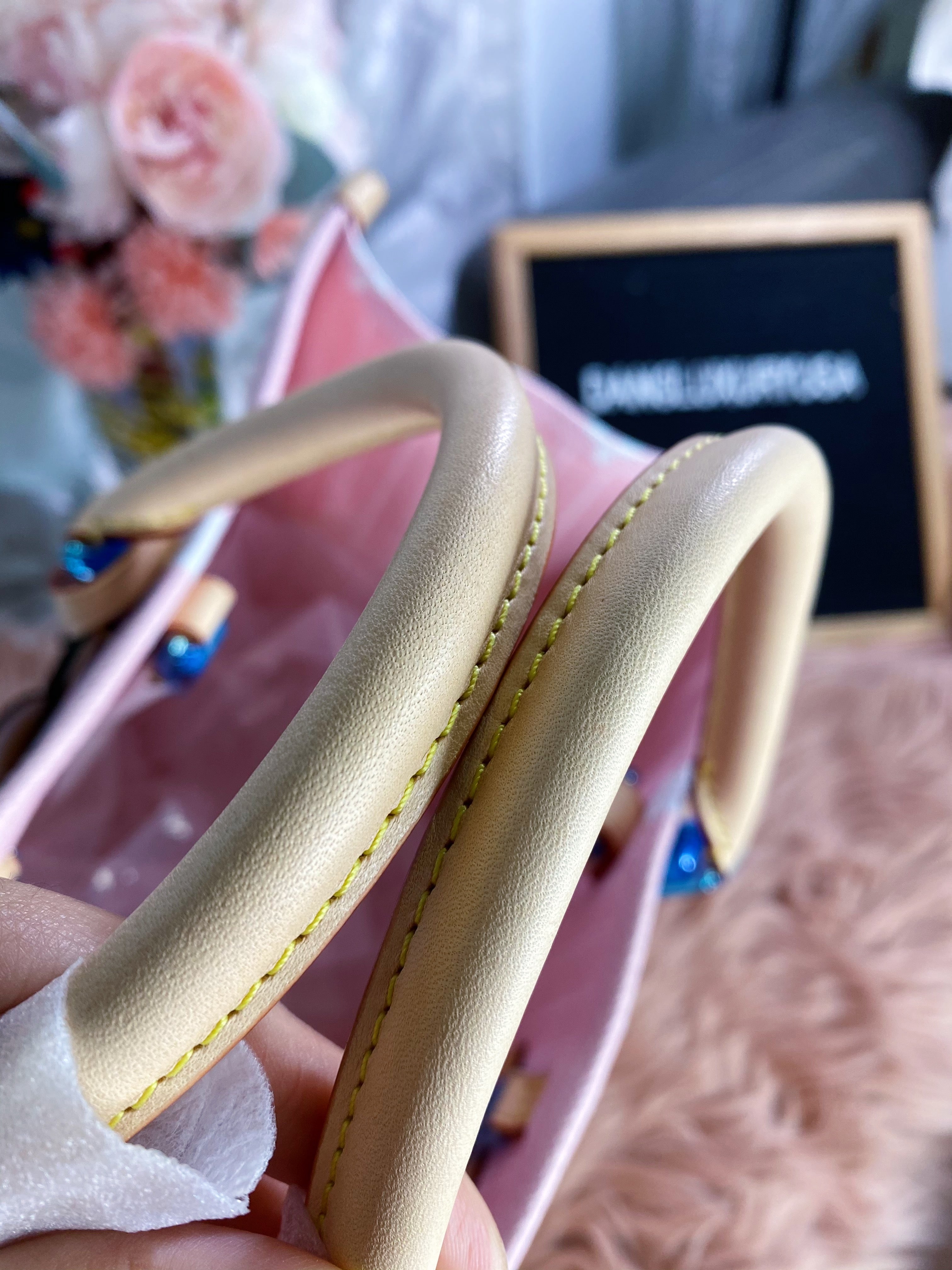 [TOP] Louis Vuitton LV On The Go GM By The Pool 41x34x19cm - Pink