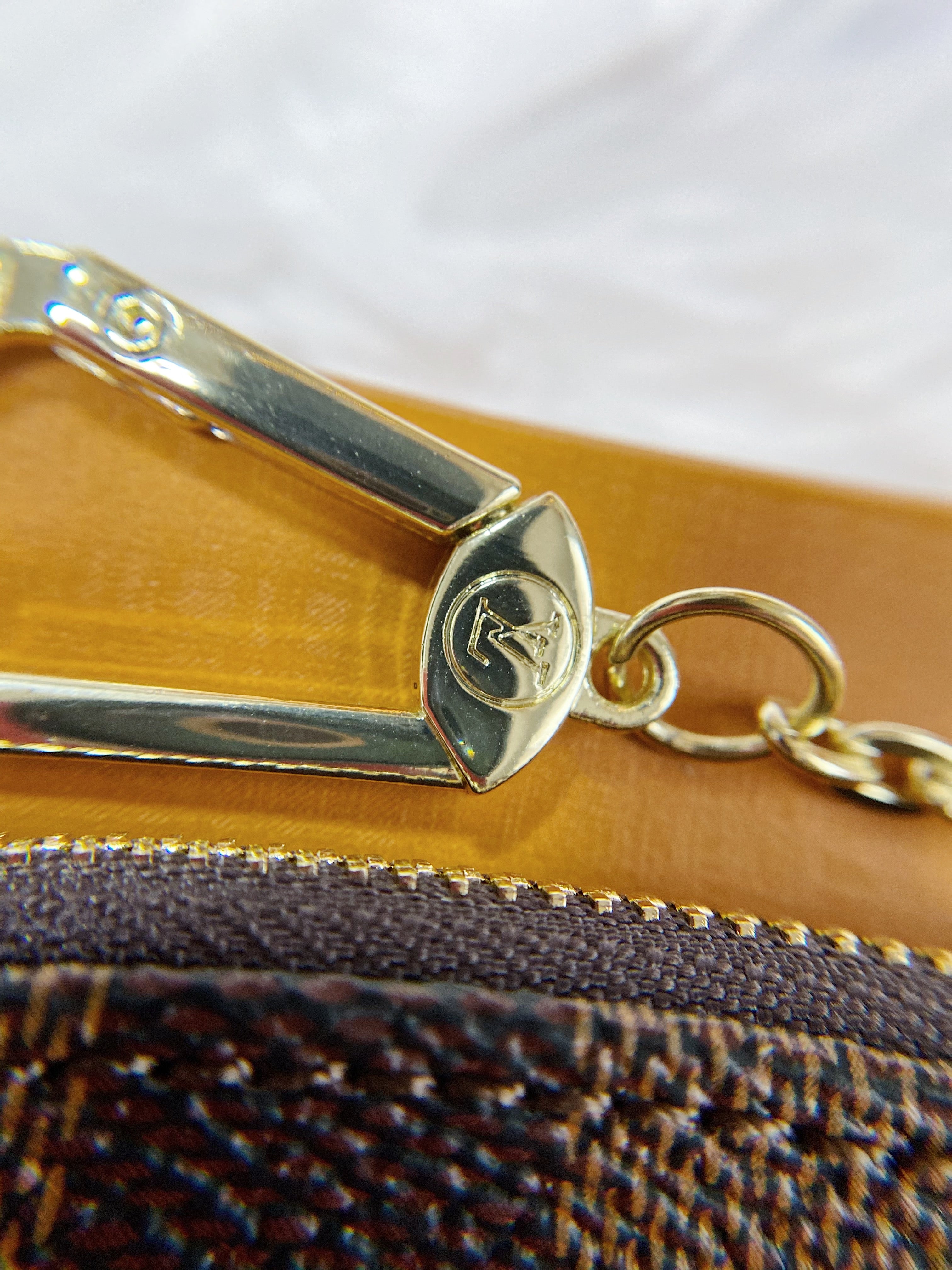 [TOP] Louis Vuitton LV LV Damier Ebene Key Pouch