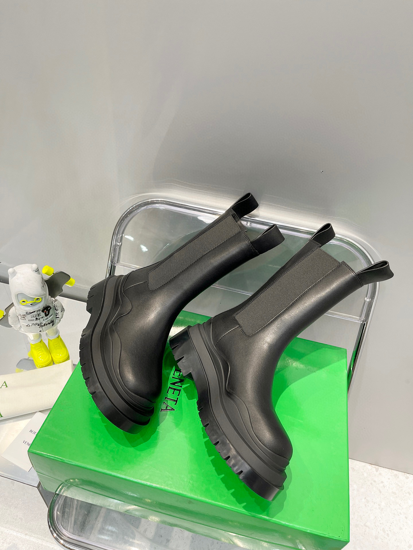 [TOP] Bottega Veneta BV Tire Chelsea Boot - Six Colours