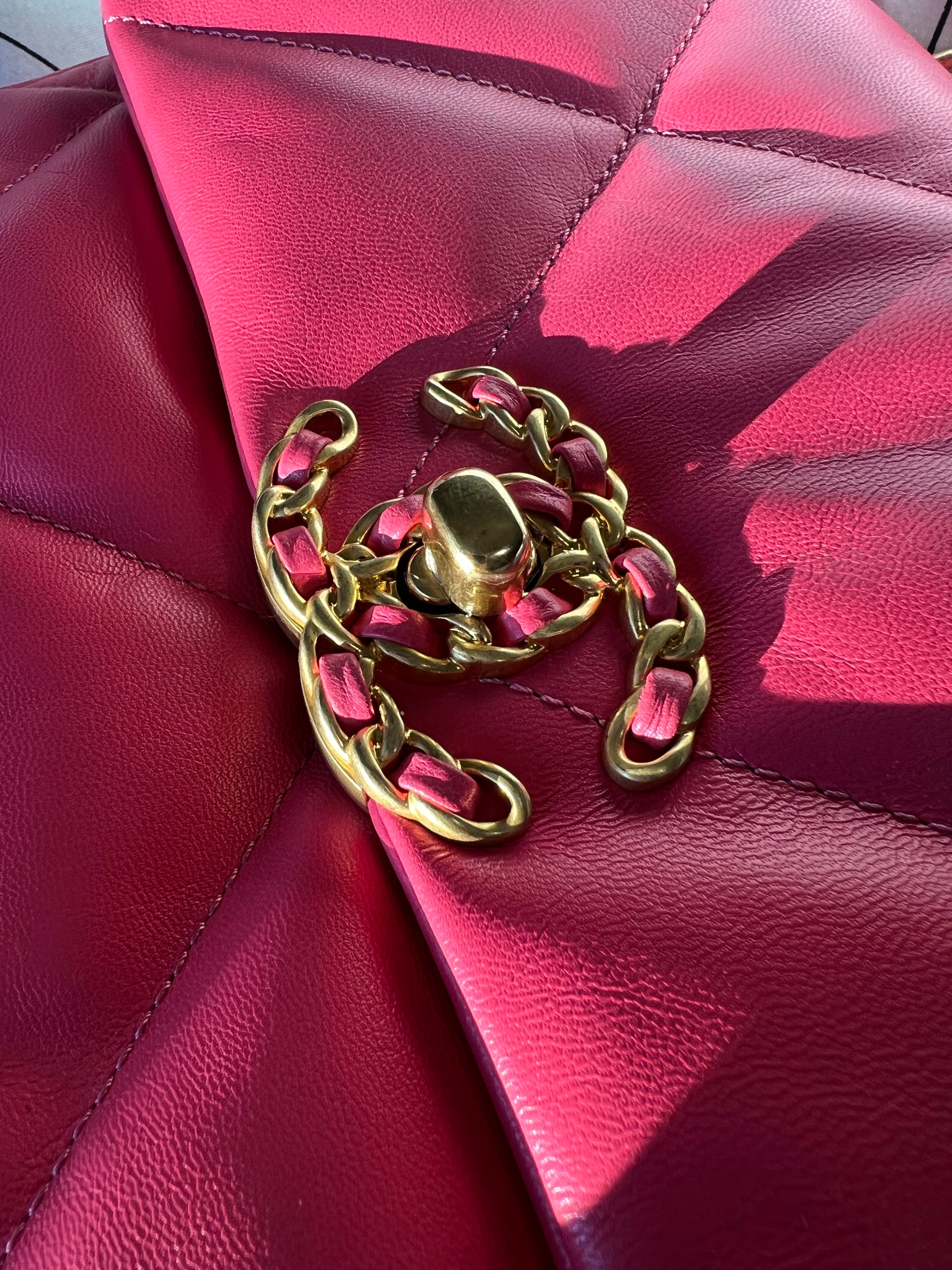 [TOP] CHANEL19 Bag Small 26cm - Hot Pink