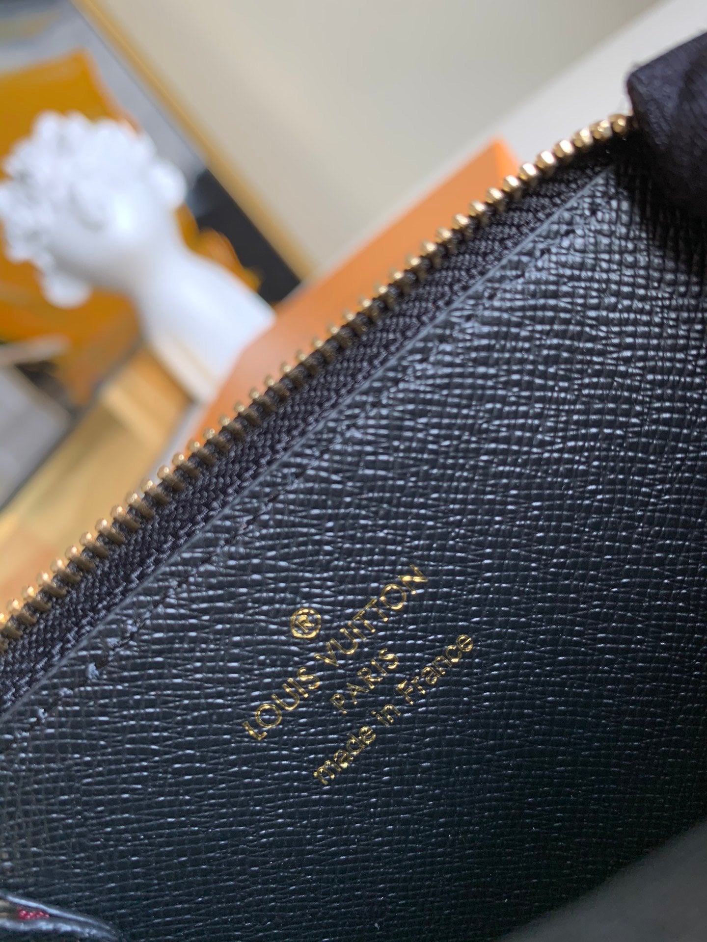 [TOP] Louis Vuitton LV LV Compact Key Wallet - Monogram